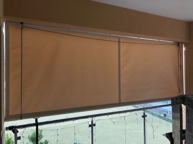 Straight Drop Bistro Blind with Dickson Orchestra Acrylic Fabric