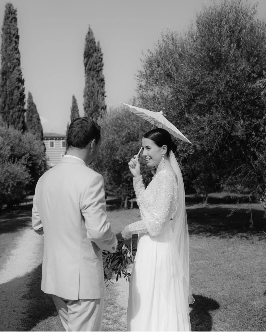 Luxury wedding in Italy with villa setting and romantic details