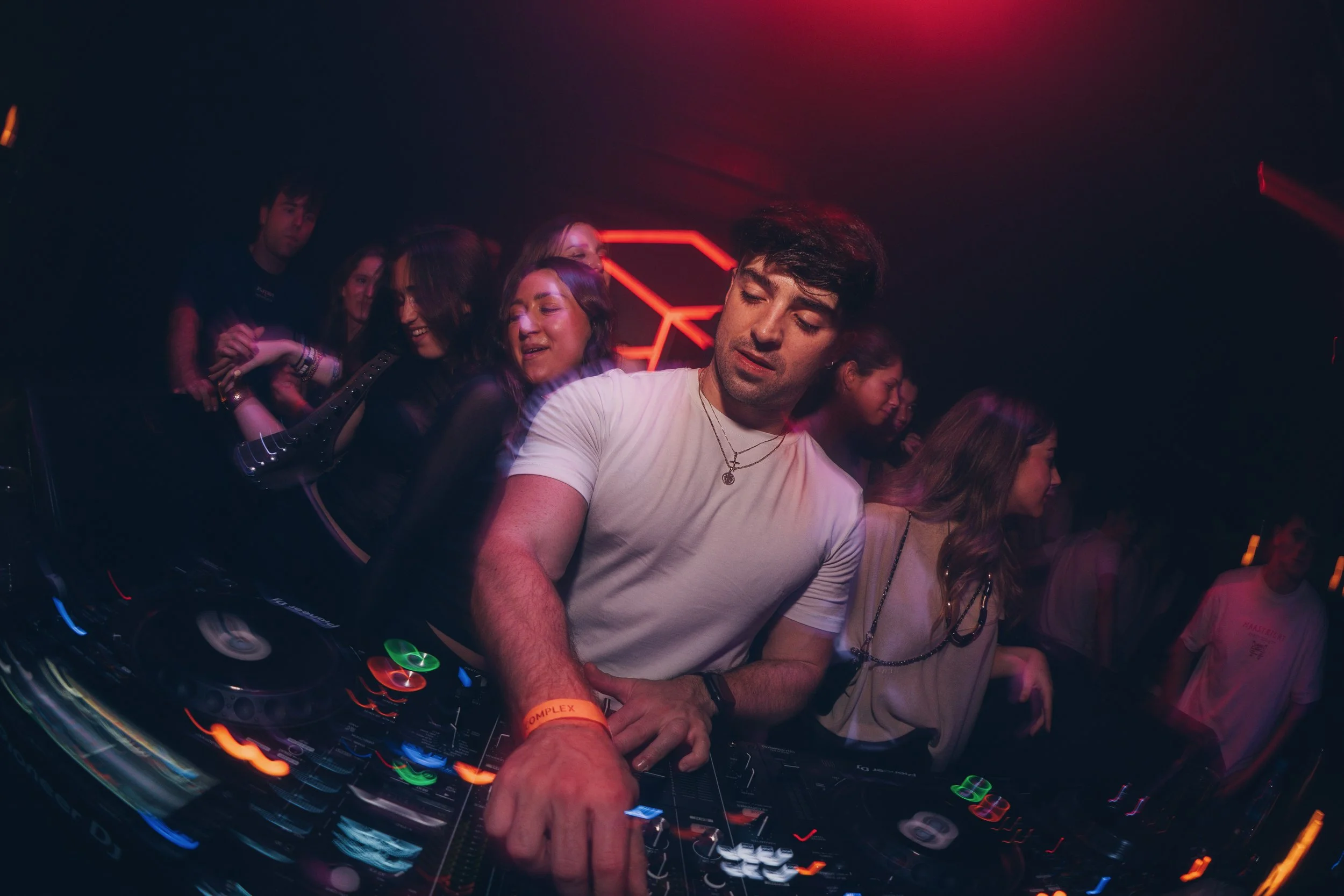 VAN04948VANDERPHOTO -COMPLEX.JUE5.jpeg