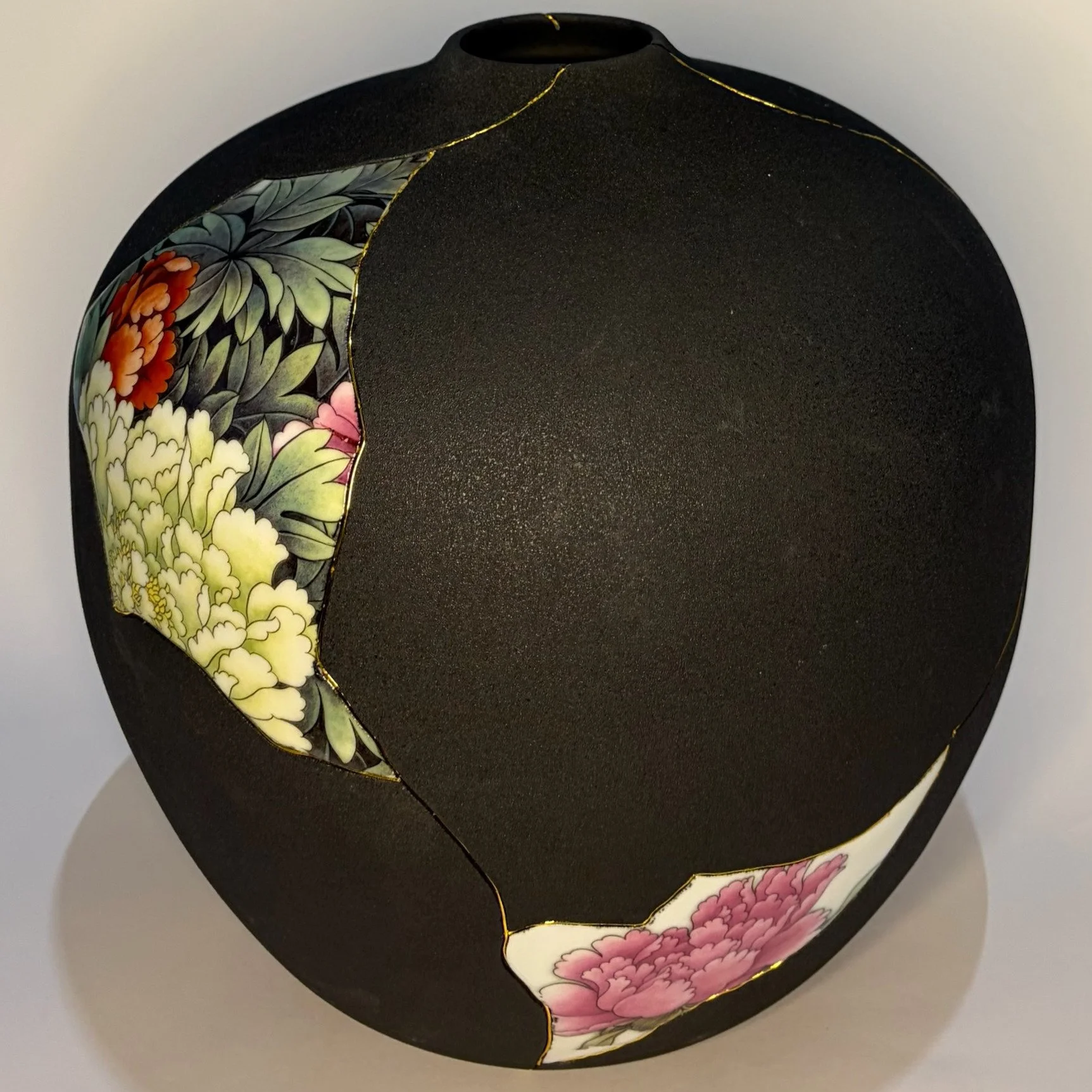 Kintsugi Floral Vase - Round