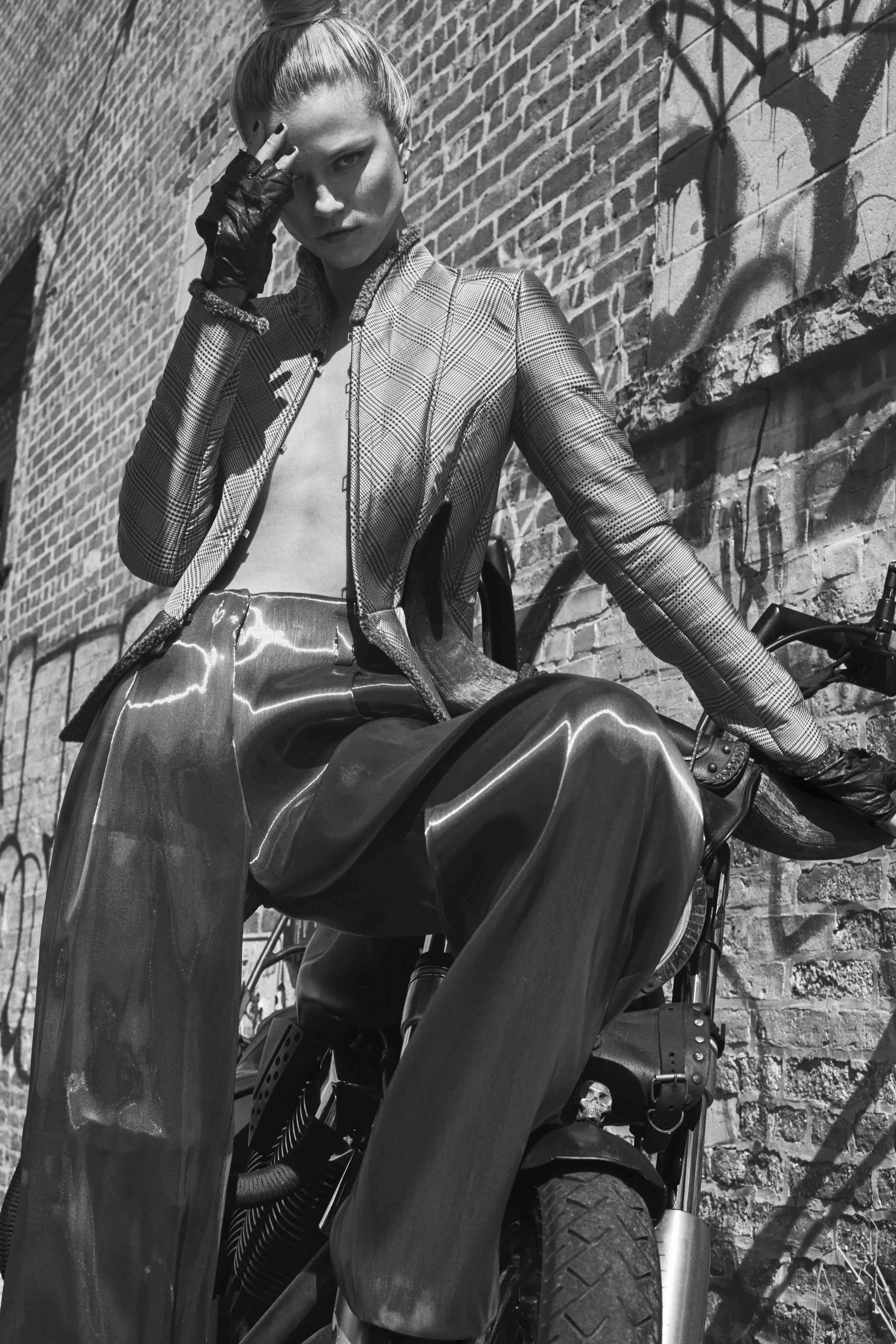LAMPOON KASIA STRUSS 5.jpg