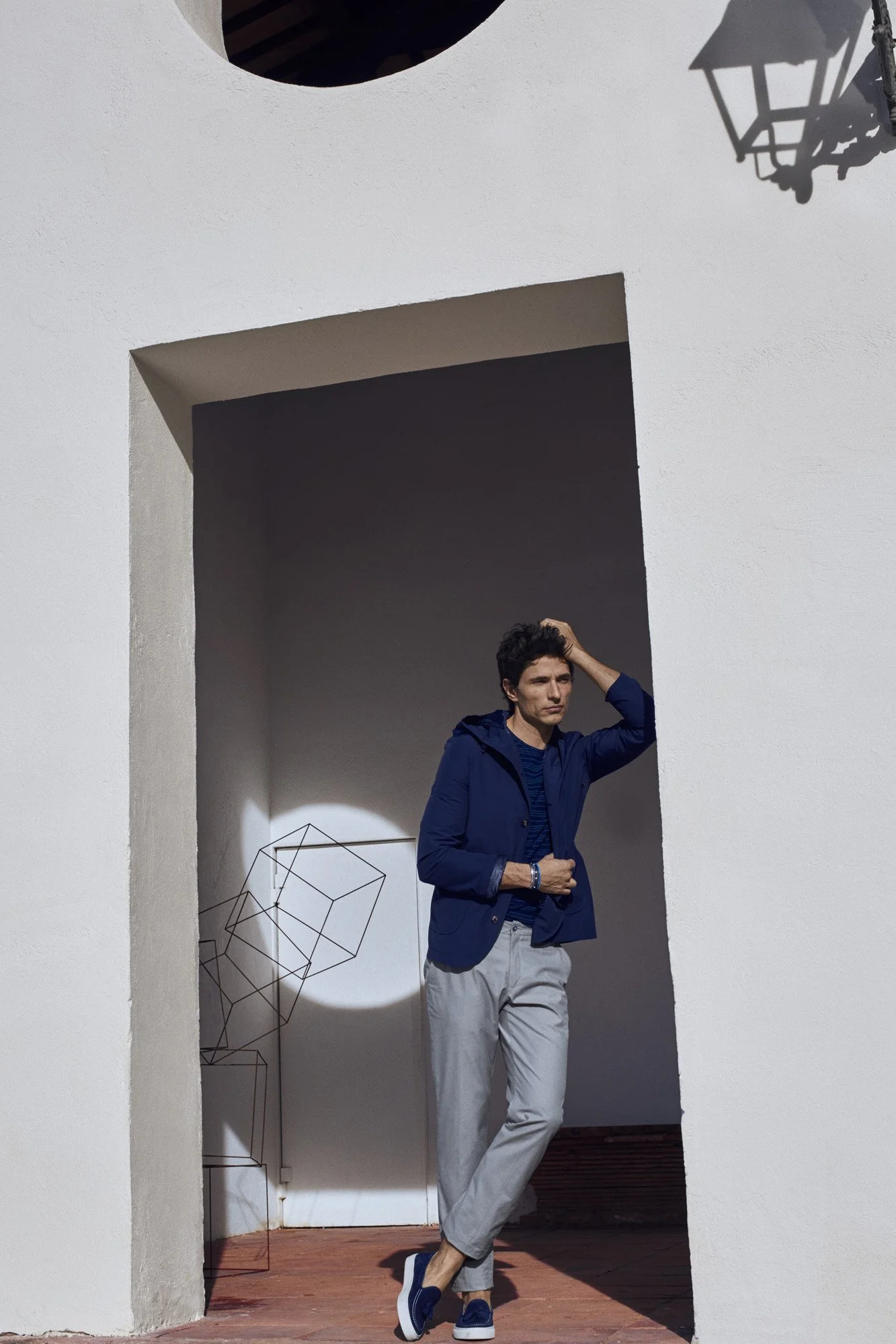 MASSIMO DUTTI PRESS MAN 3.jpg