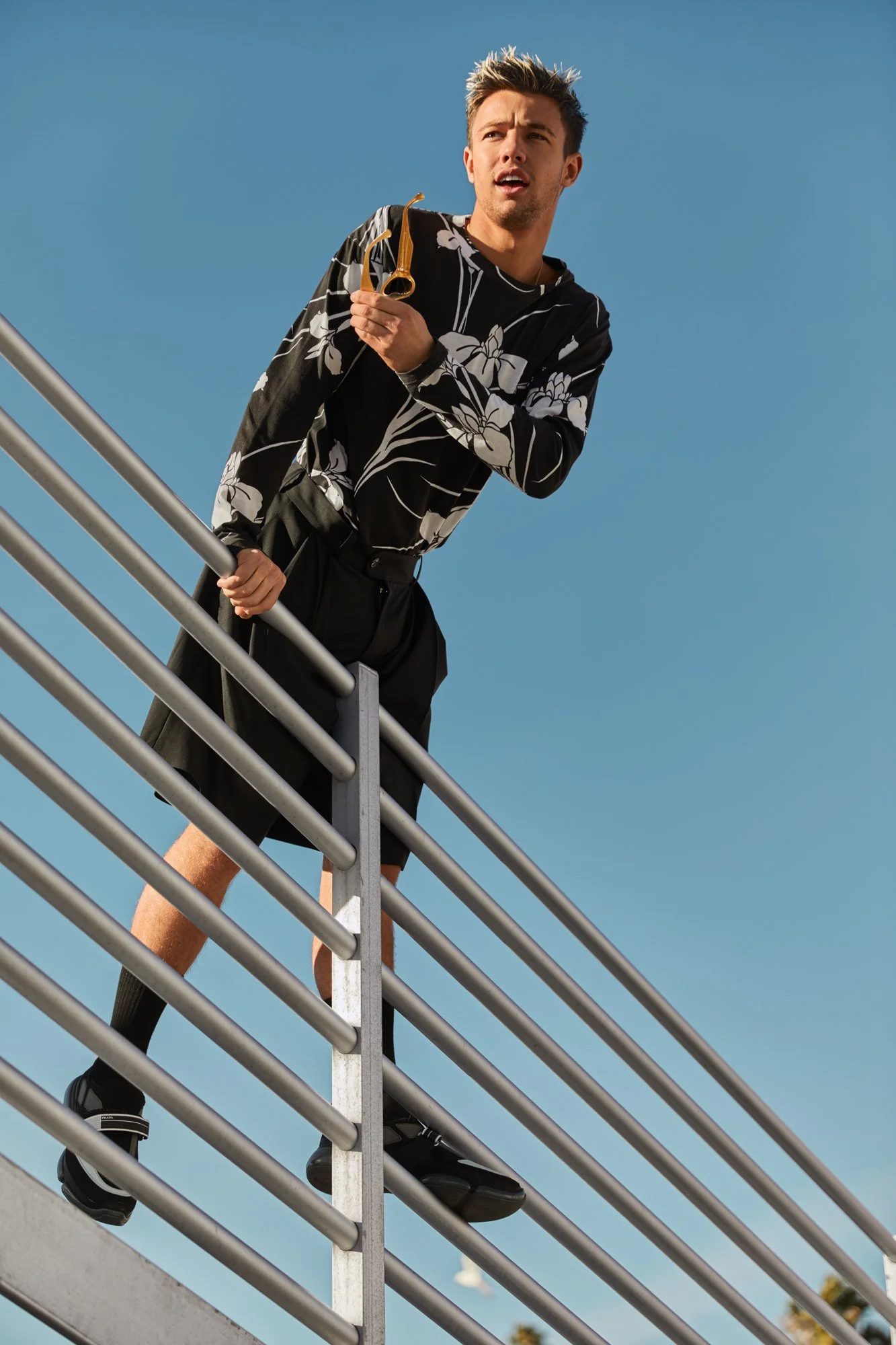 HARPER´S BAZAAR CAMERON DALLAS 9.jpg