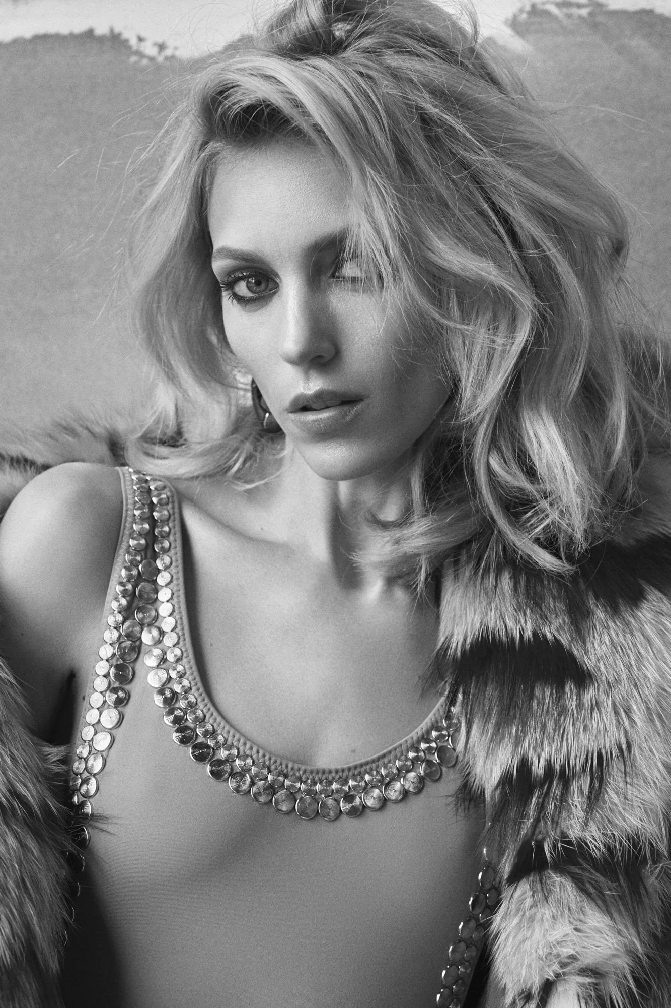 EL PAIS RETOUCH ANJA RUBIK 1.jpg