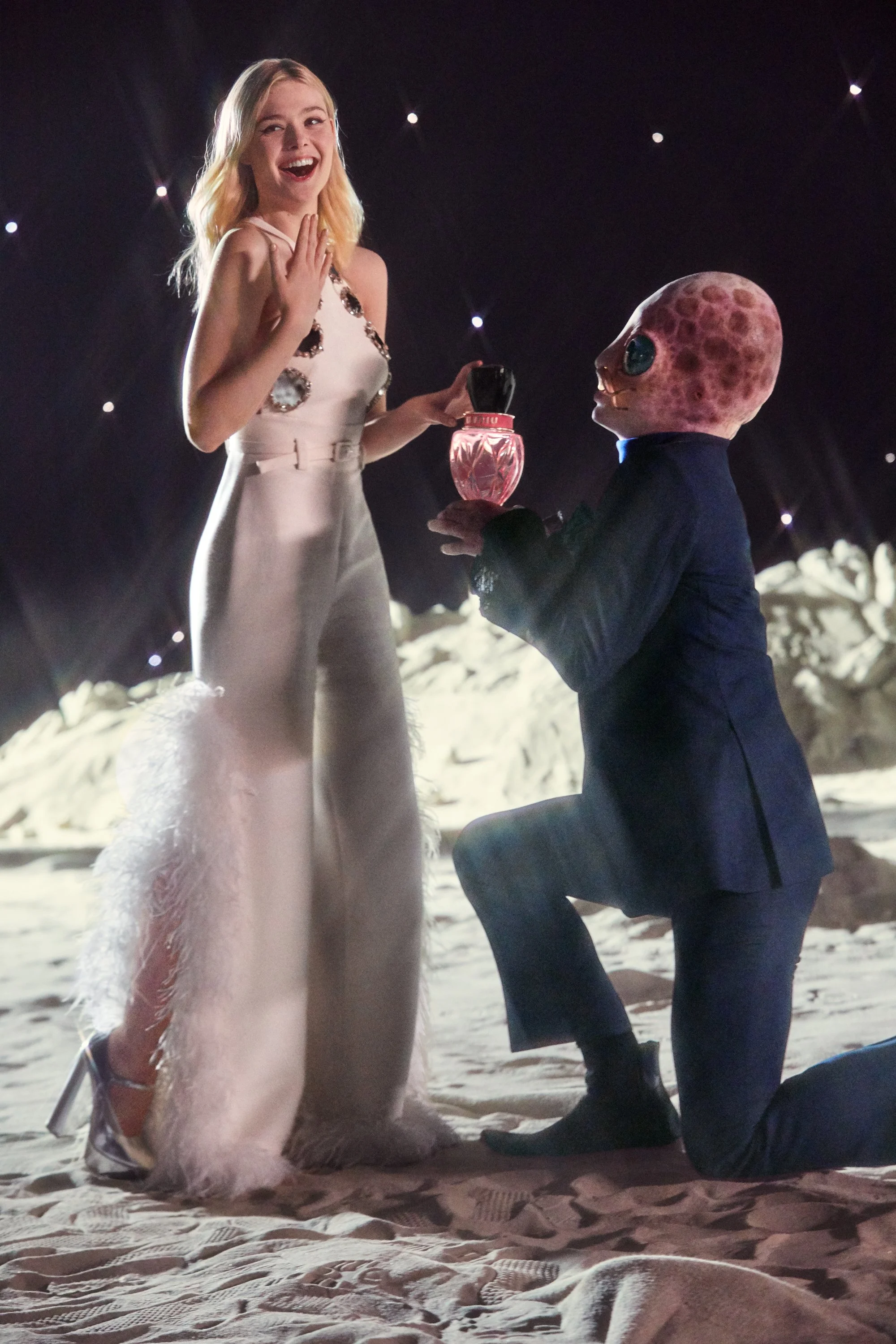 MIU MIU CAMPAIGN RETOUCH CARA DELEVINGNE 2.jpg