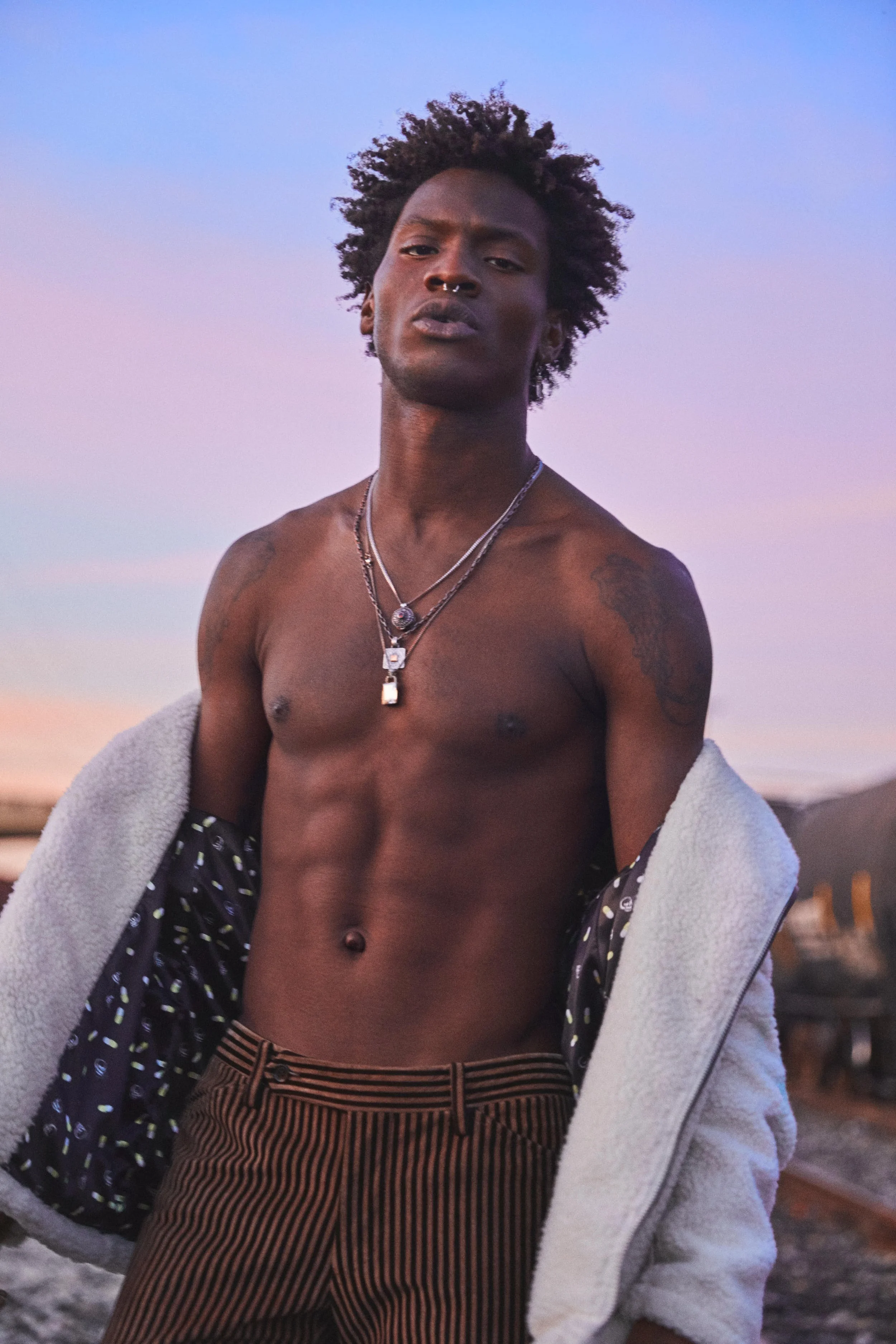FV MAGAZINE ADONIS BOSSO 15.jpg
