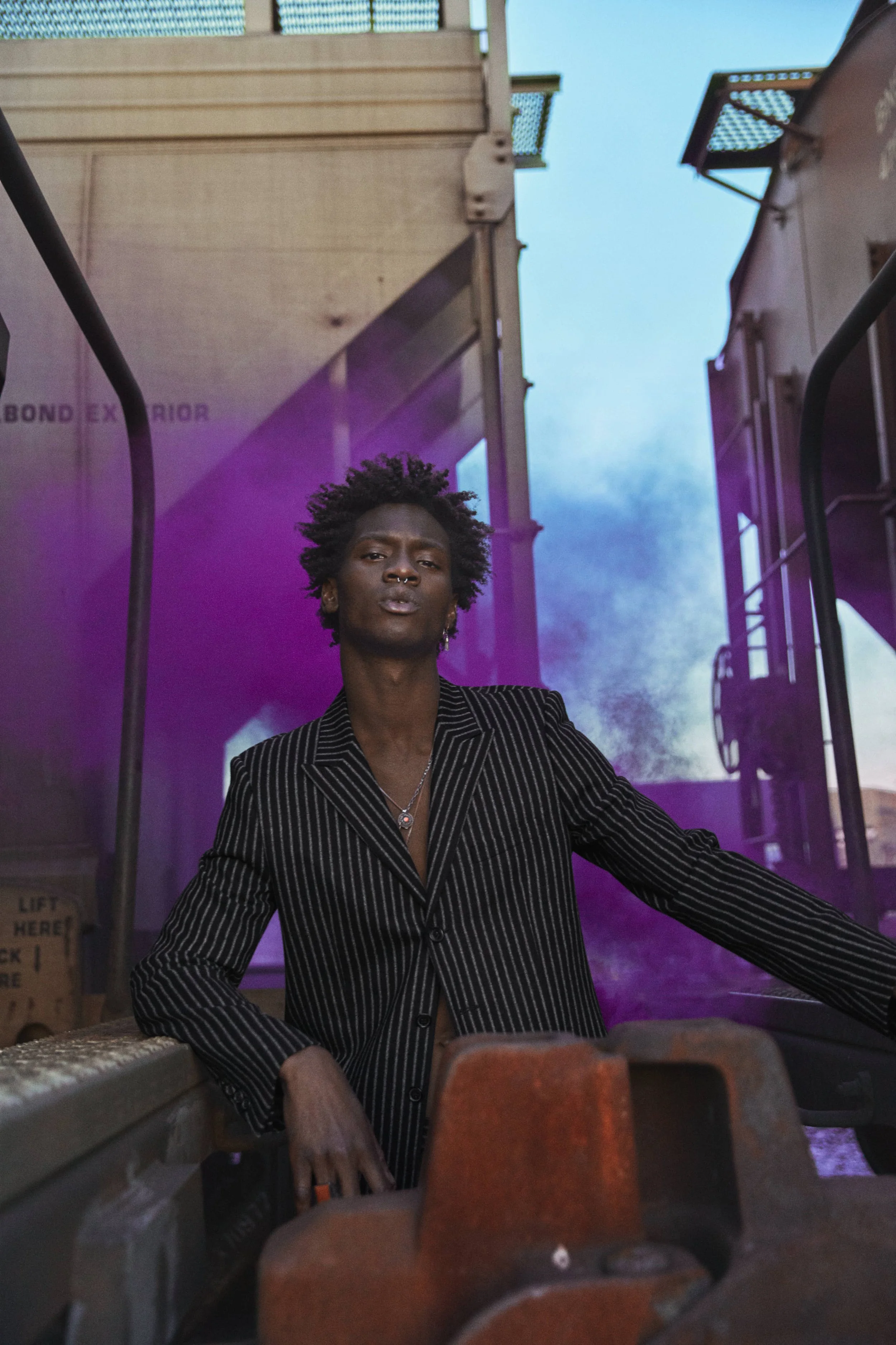 FV MAGAZINE ADONIS BOSSO 8.jpg