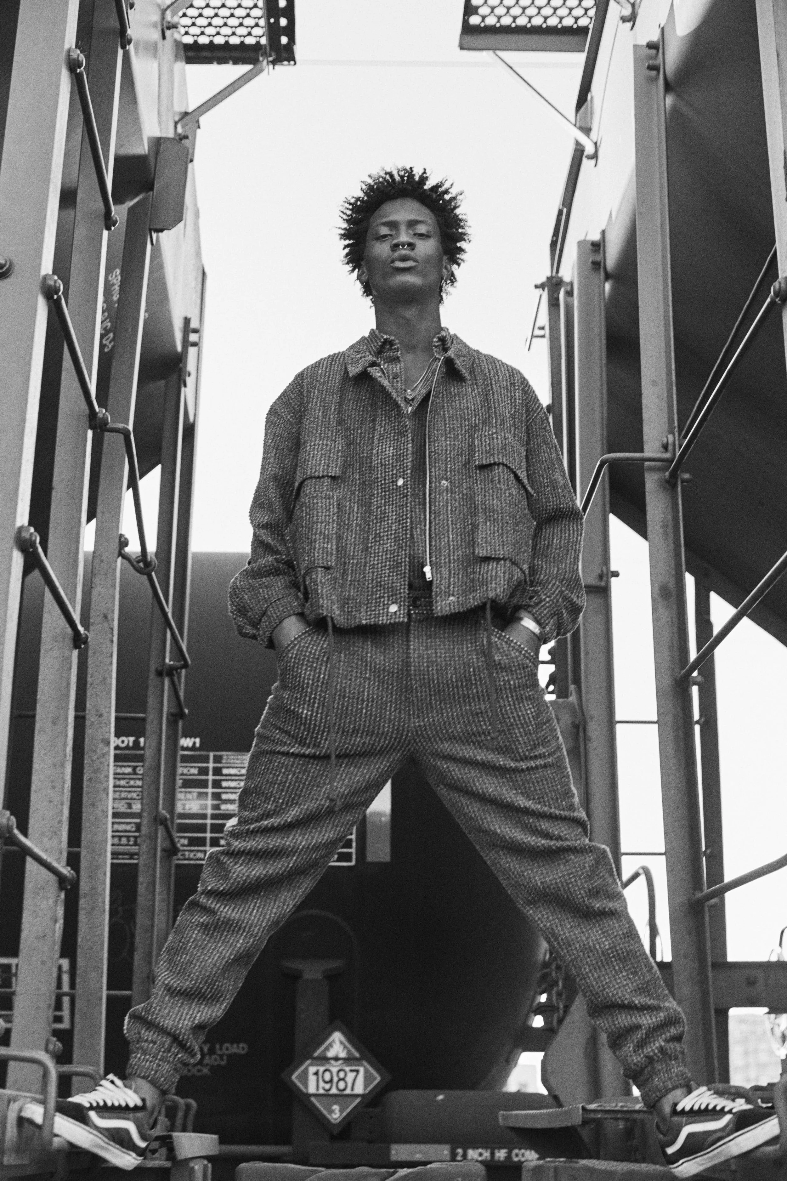 FV MAGAZINE ADONIS BOSSO 11.jpg
