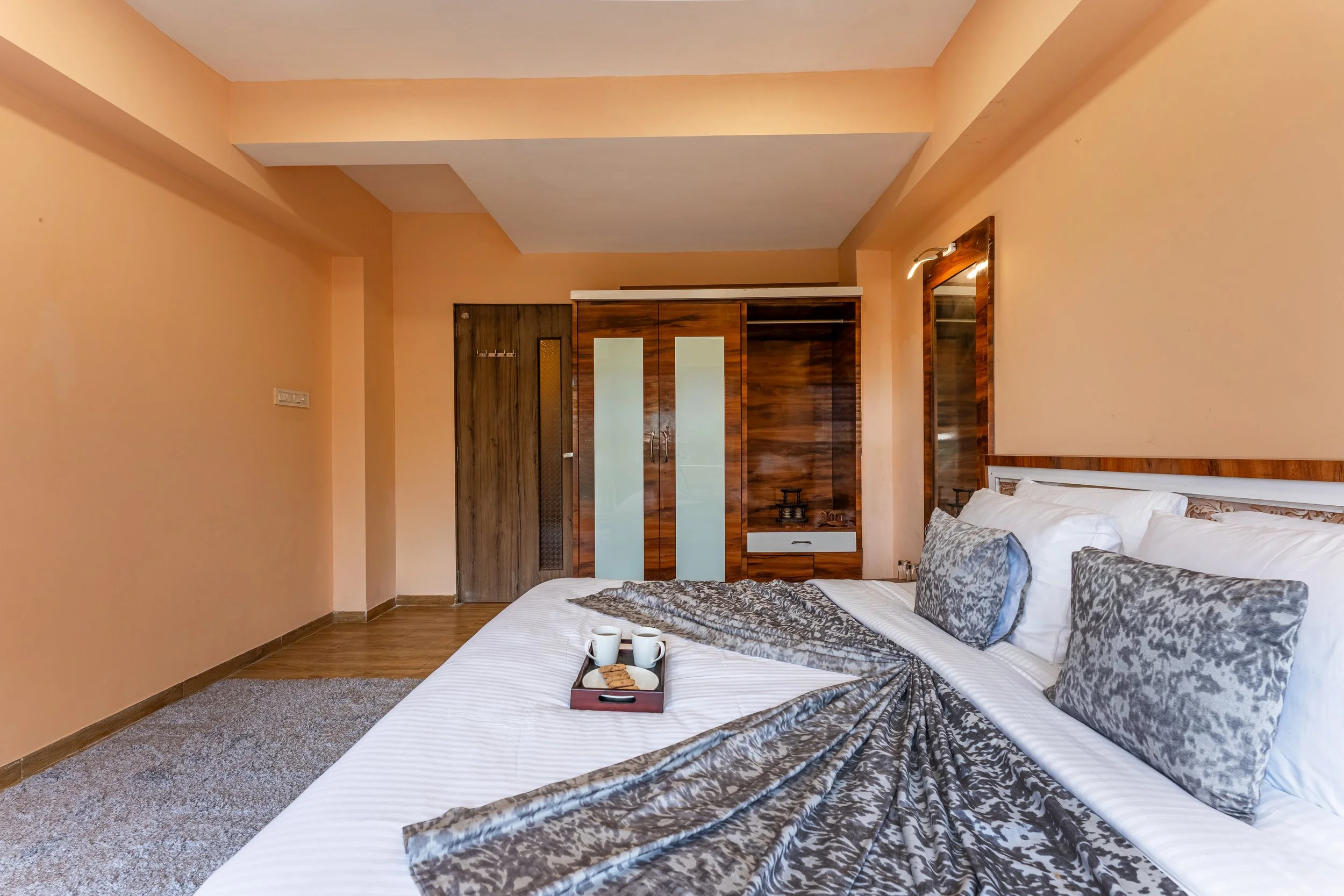 OMI08765-HDR.jpg