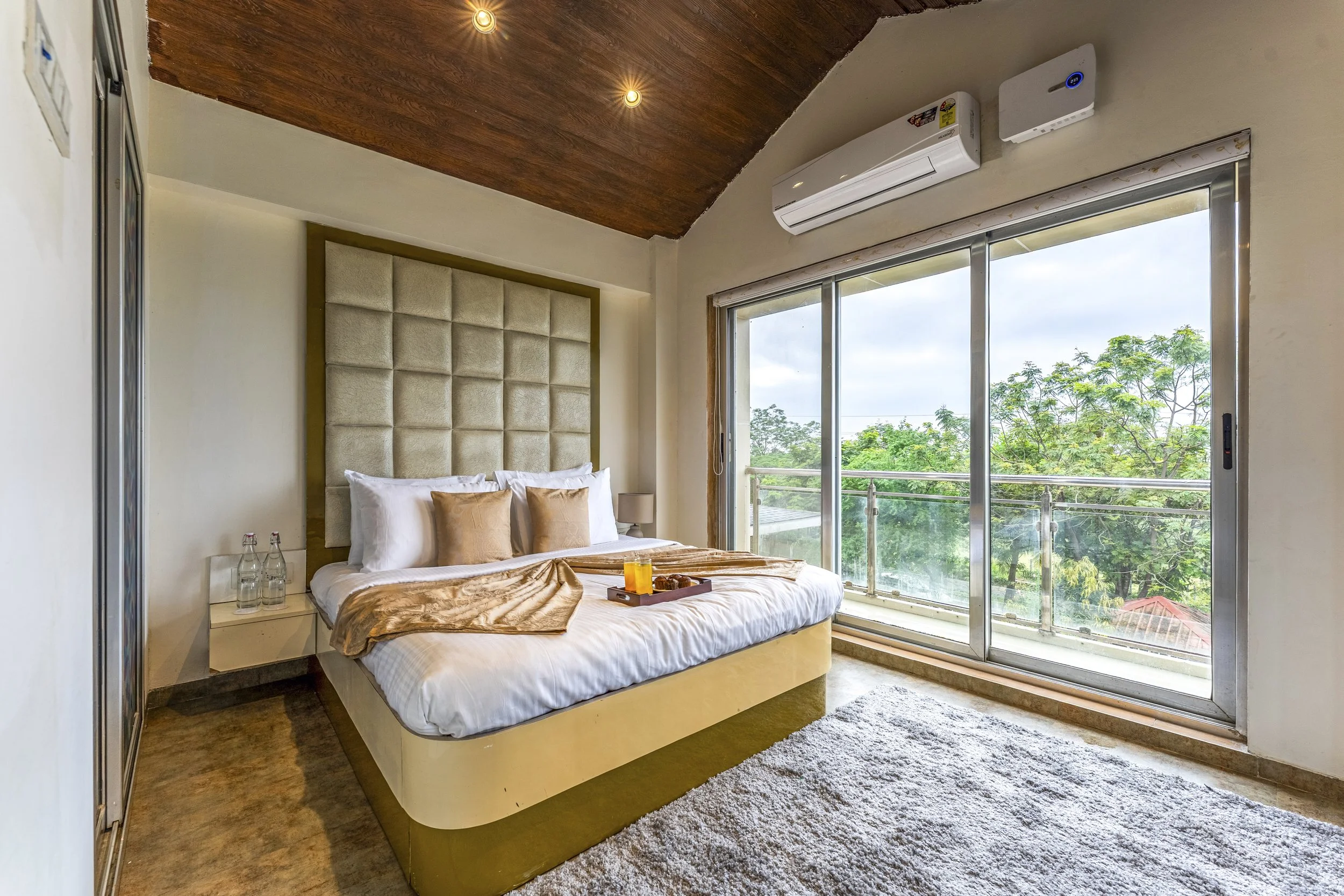 OMI08660-HDR.jpg