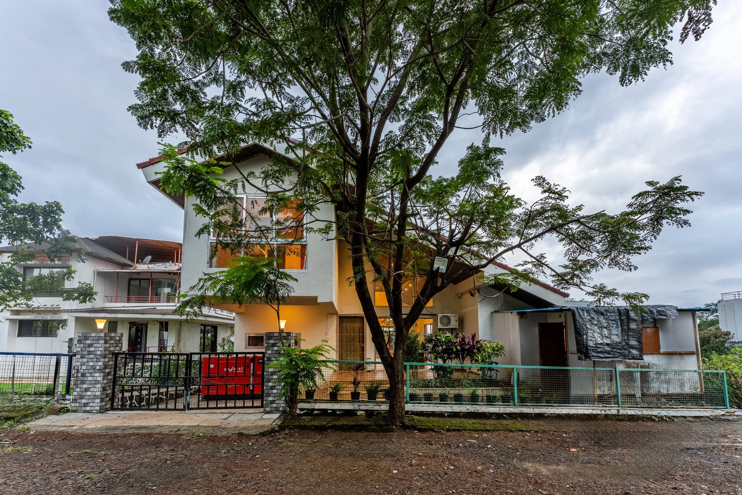 OMI08875-HDR.jpg