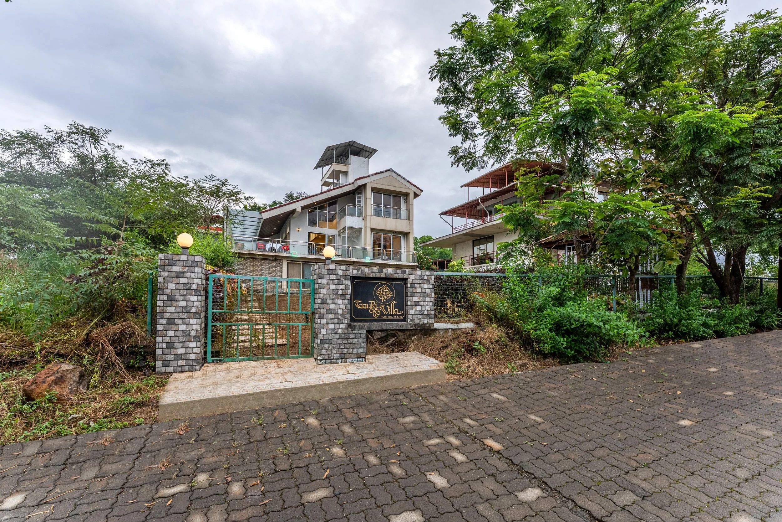 OMI08575-HDR.jpg
