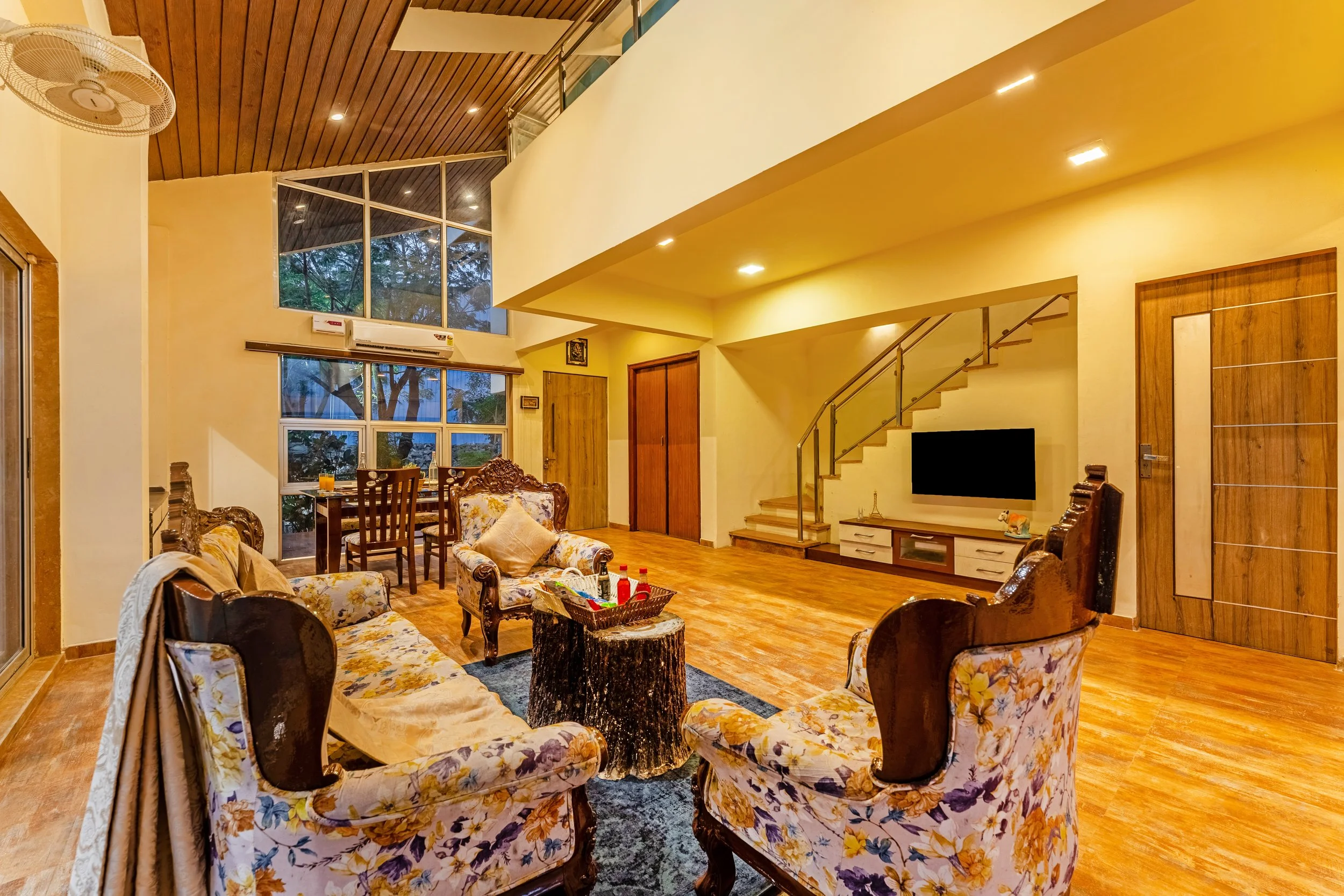 OMI08965-HDR.jpg