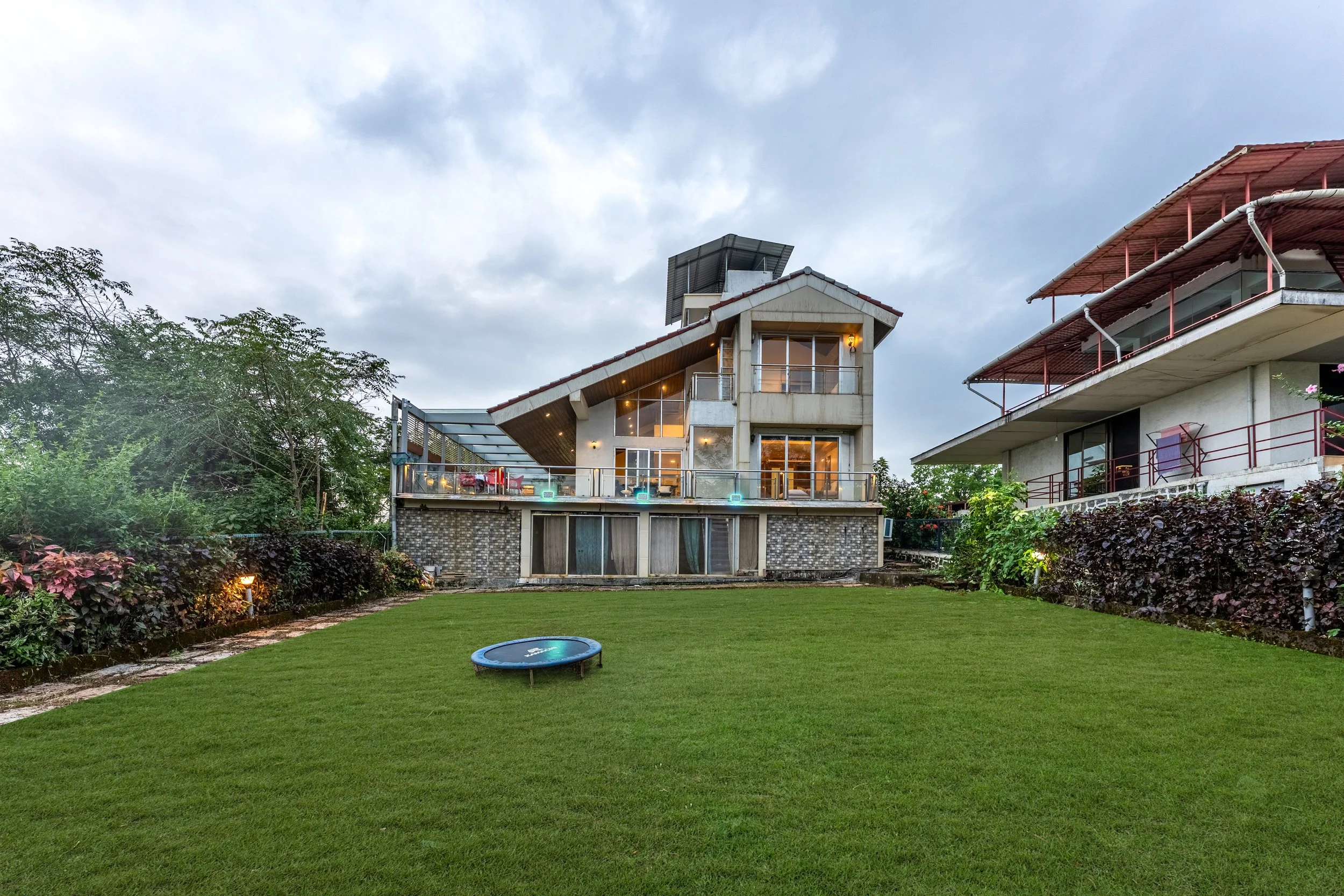 OMI08890-HDR-2.jpg