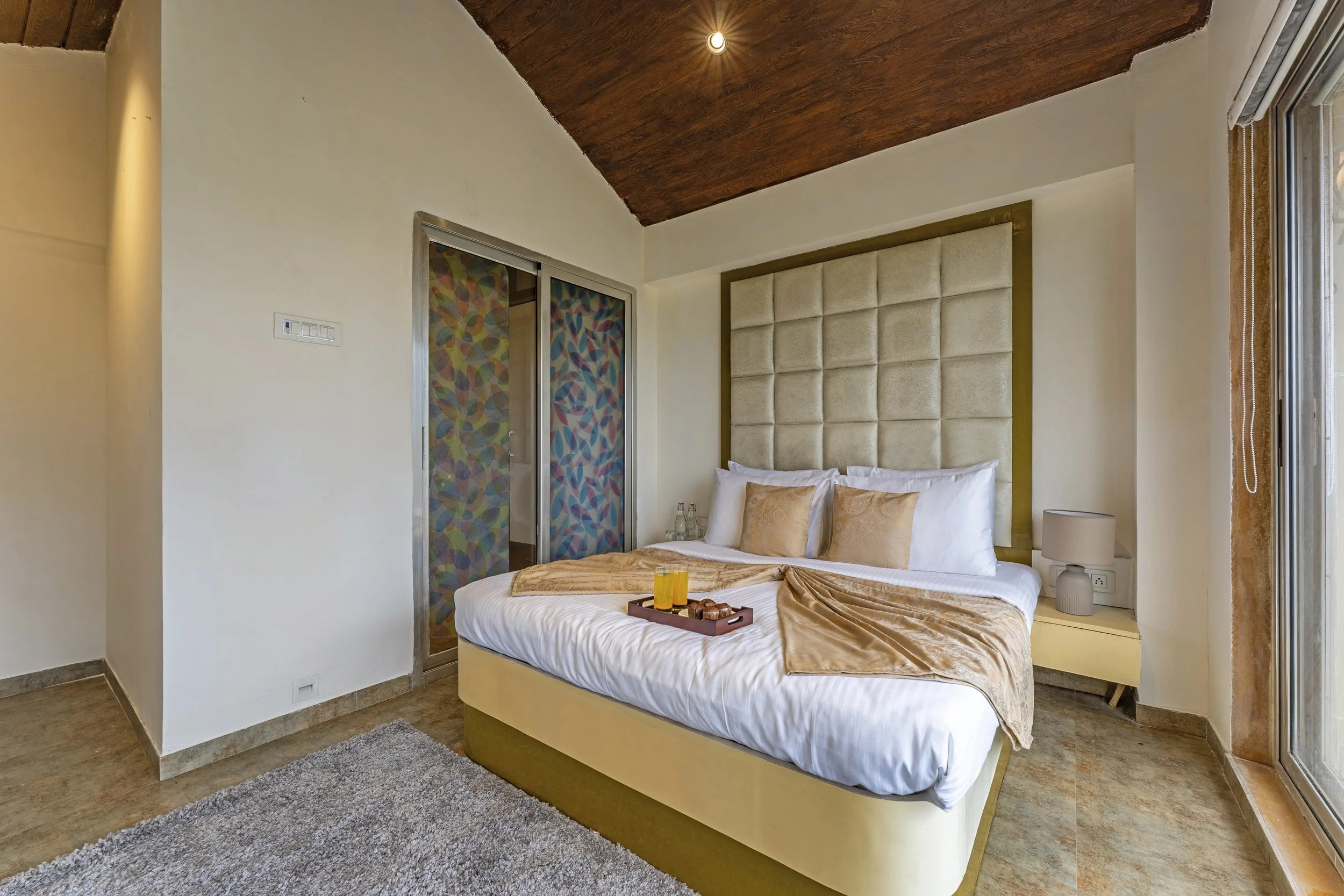 OMI08670-HDR.jpg