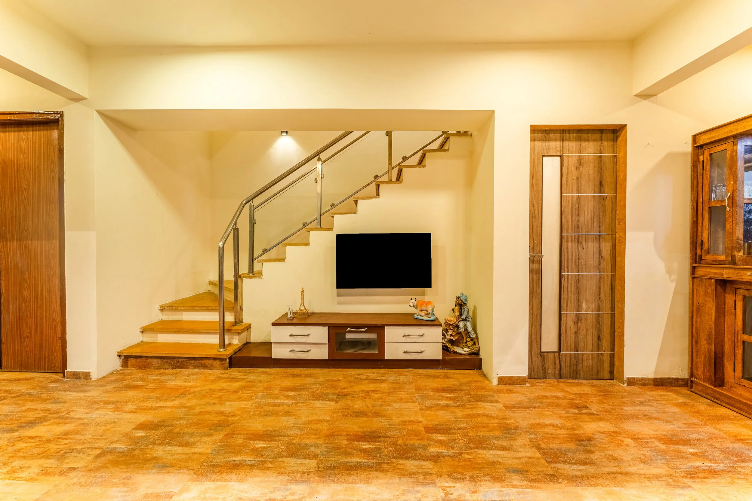 OMI08980-HDR.jpg