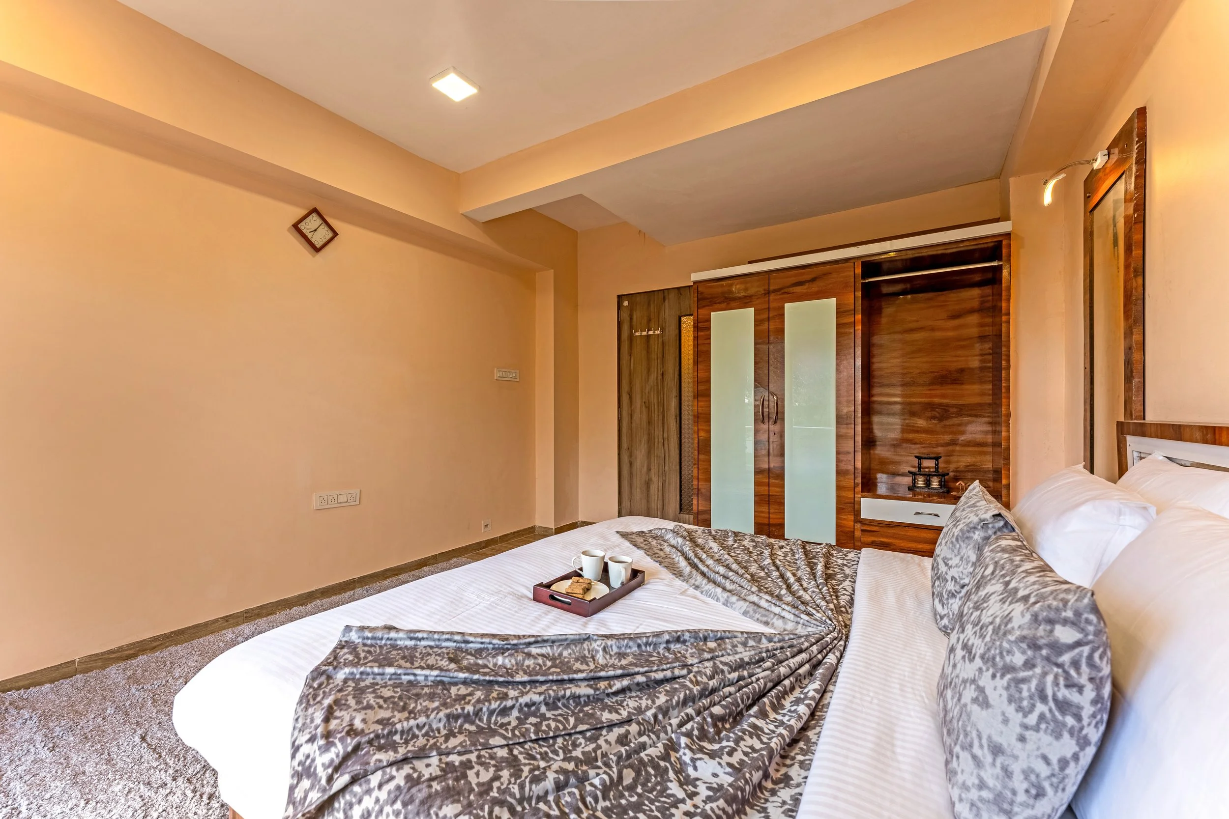 OMI08770-HDR.jpg