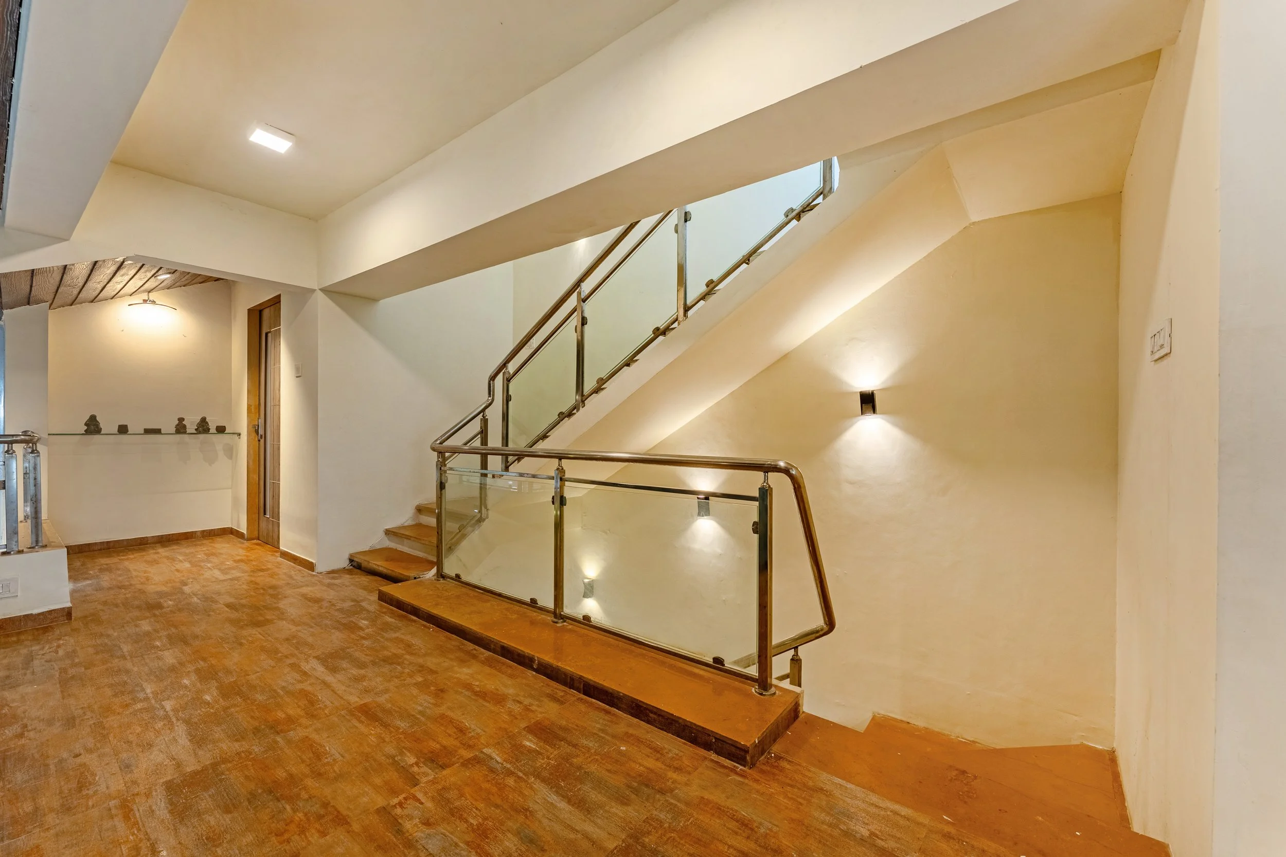 OMI08855-HDR.jpg