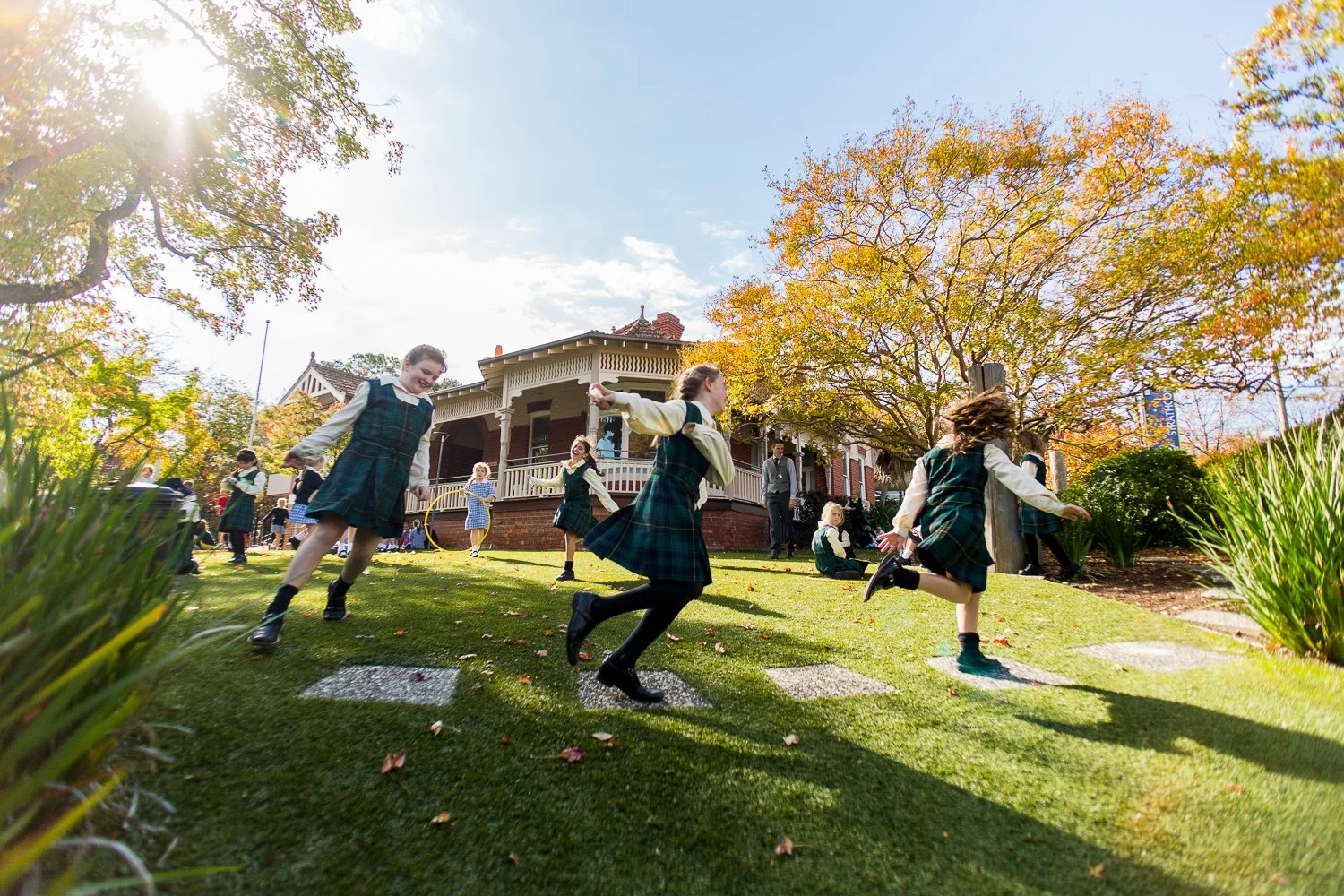 school photographers victoria Jess Grant Alys Carr