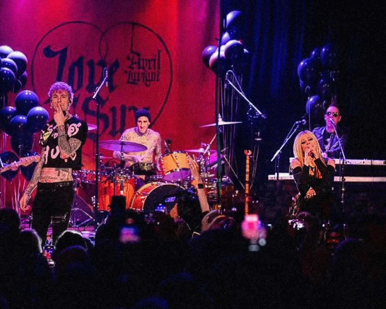 Avril Lavigne  |  The Roxy  |  LA