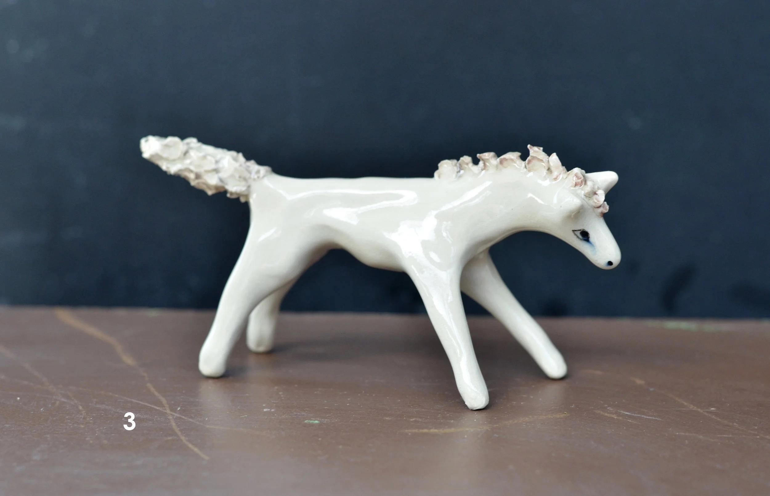 white horsie
