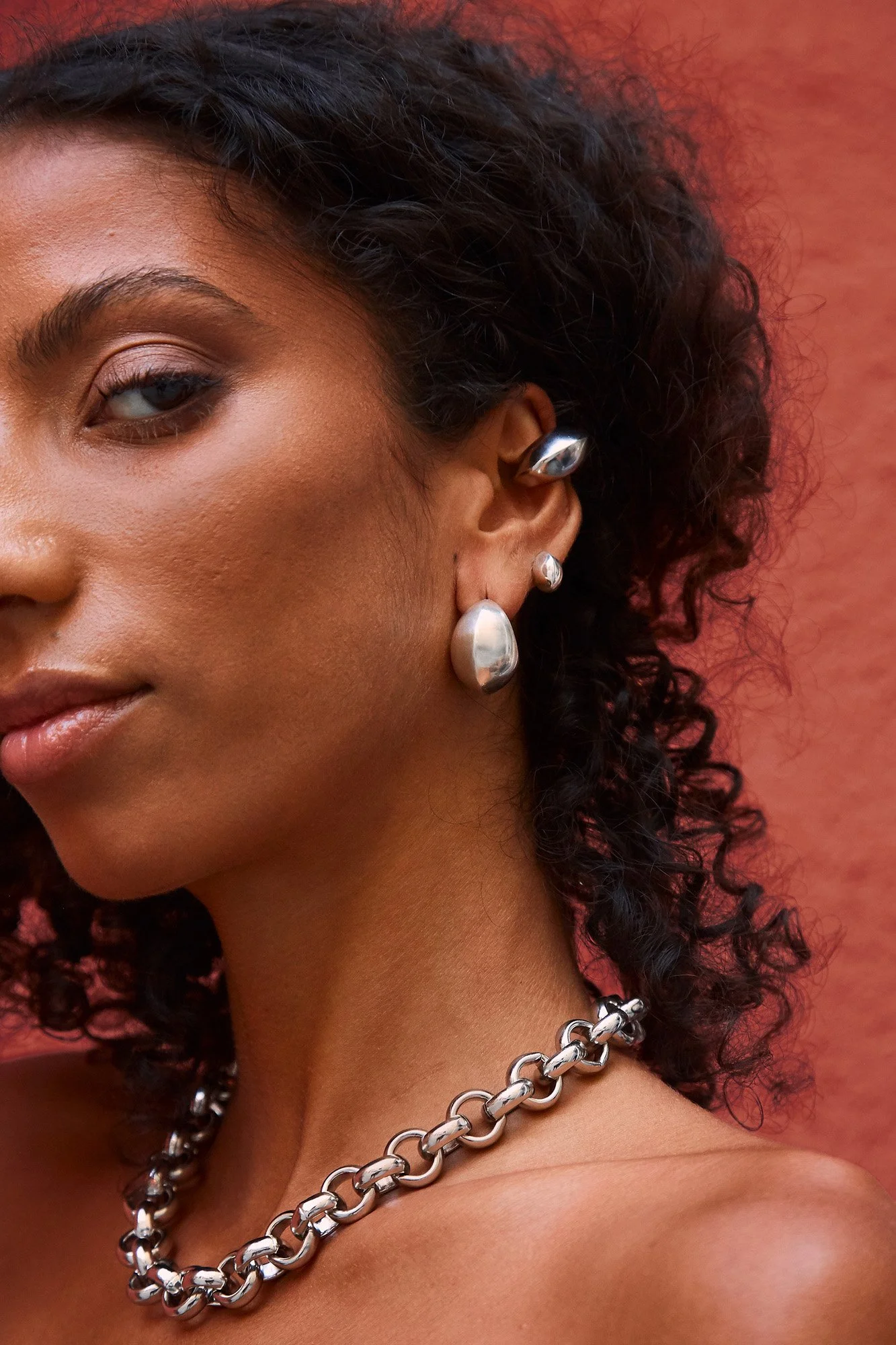 Florence Moorhead Lune Earcuff