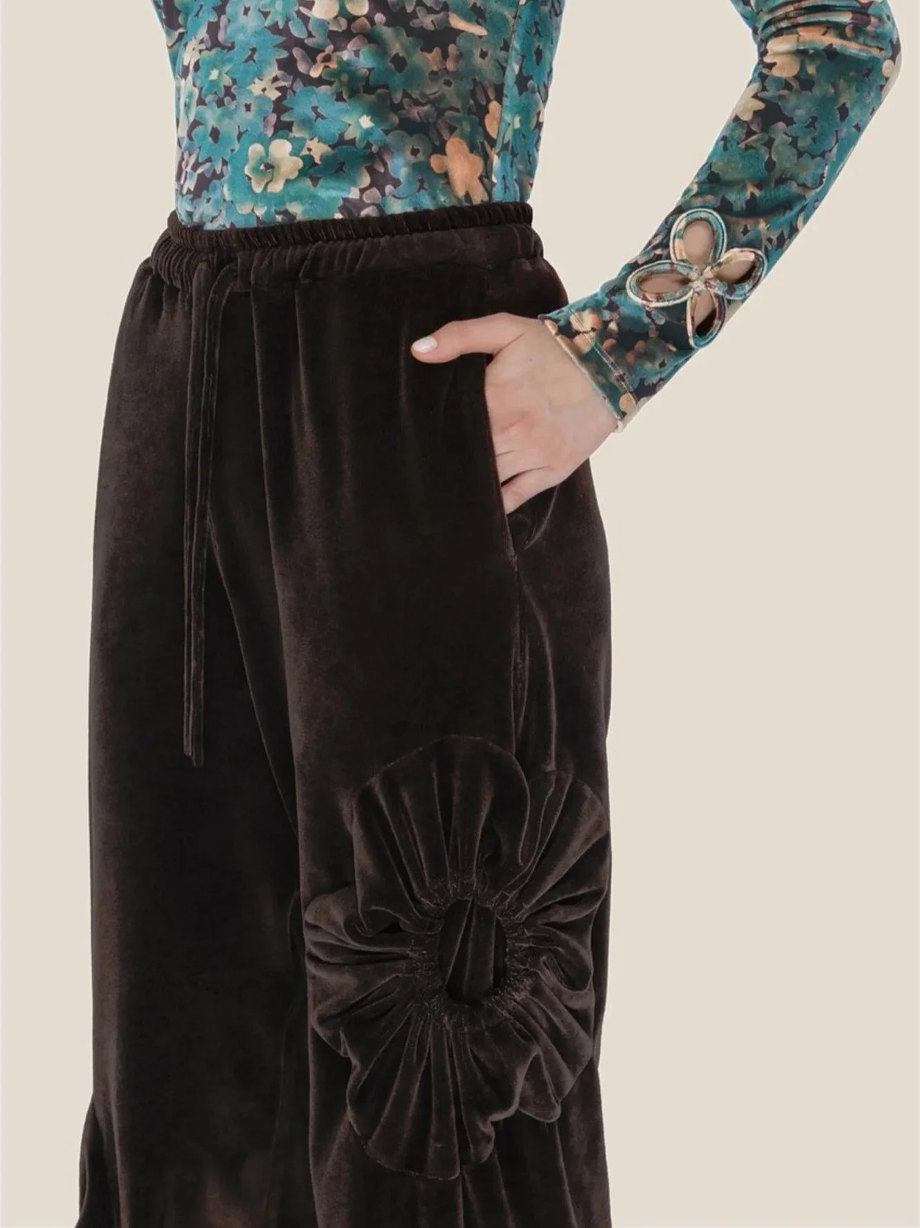 jkim-velour-pants-chocolate-detail.jpg