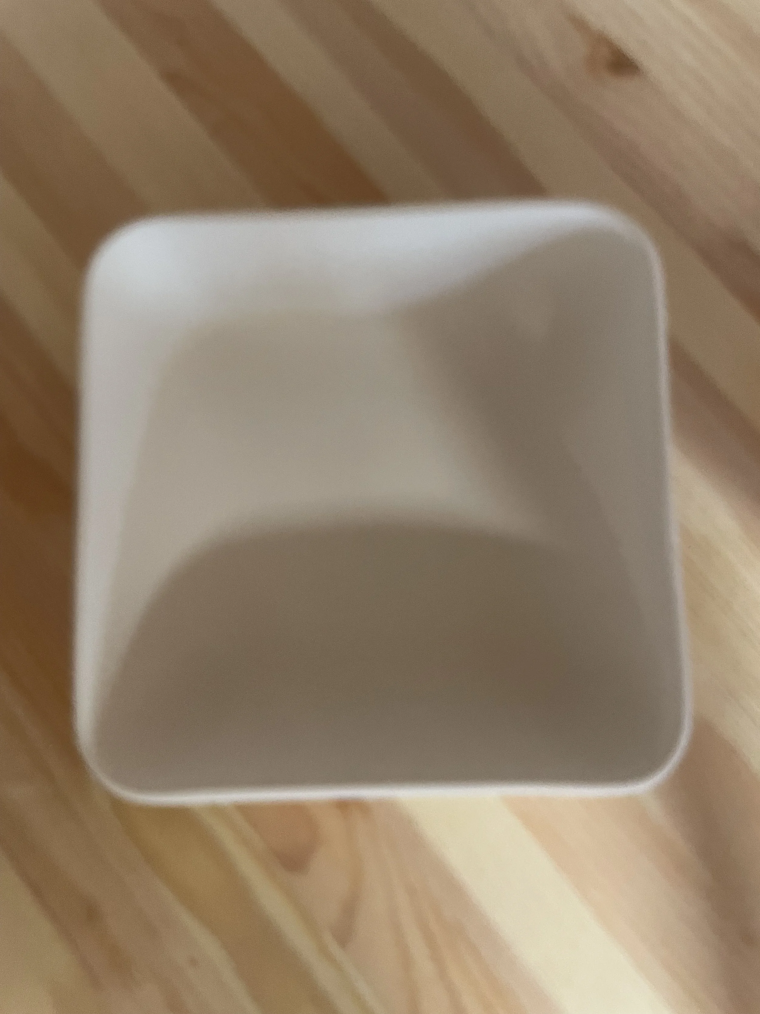 Nr.5 
Schale eckig ca 25cm Durchmesser