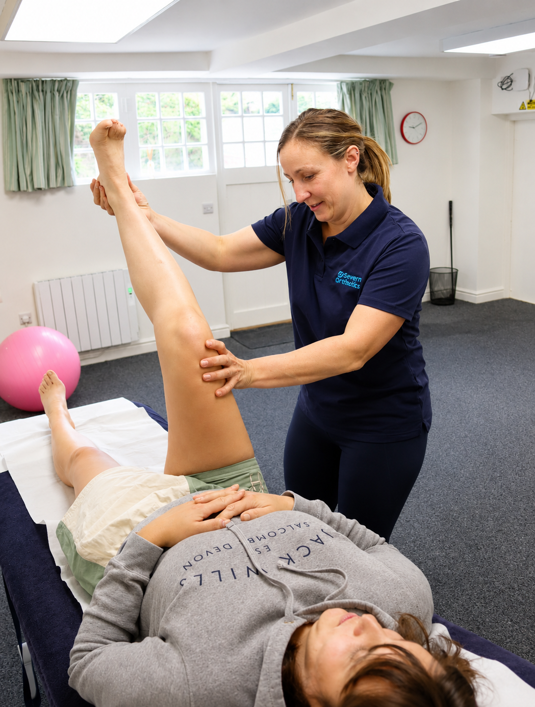 Severn Orthotics - Leg Stretch.png
