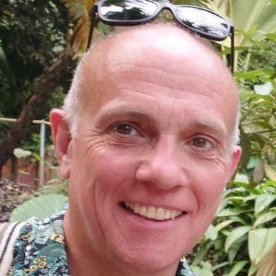 Gareth Johns Headshot