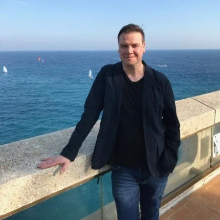 Paul Farrell - headshot