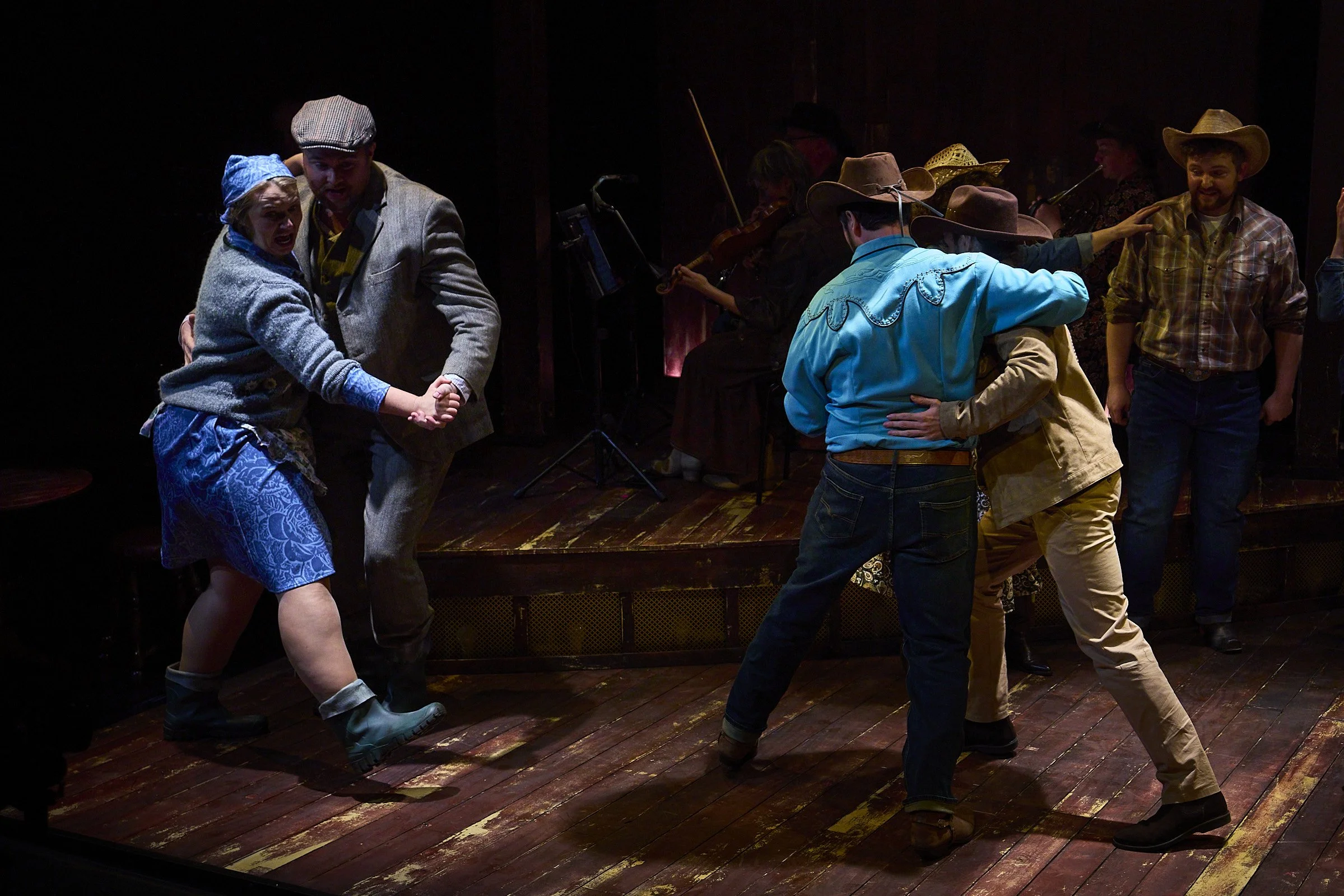 Bartered Bride 2025 Irish National Opera Copyright Pato Cassinoni(20).jpg