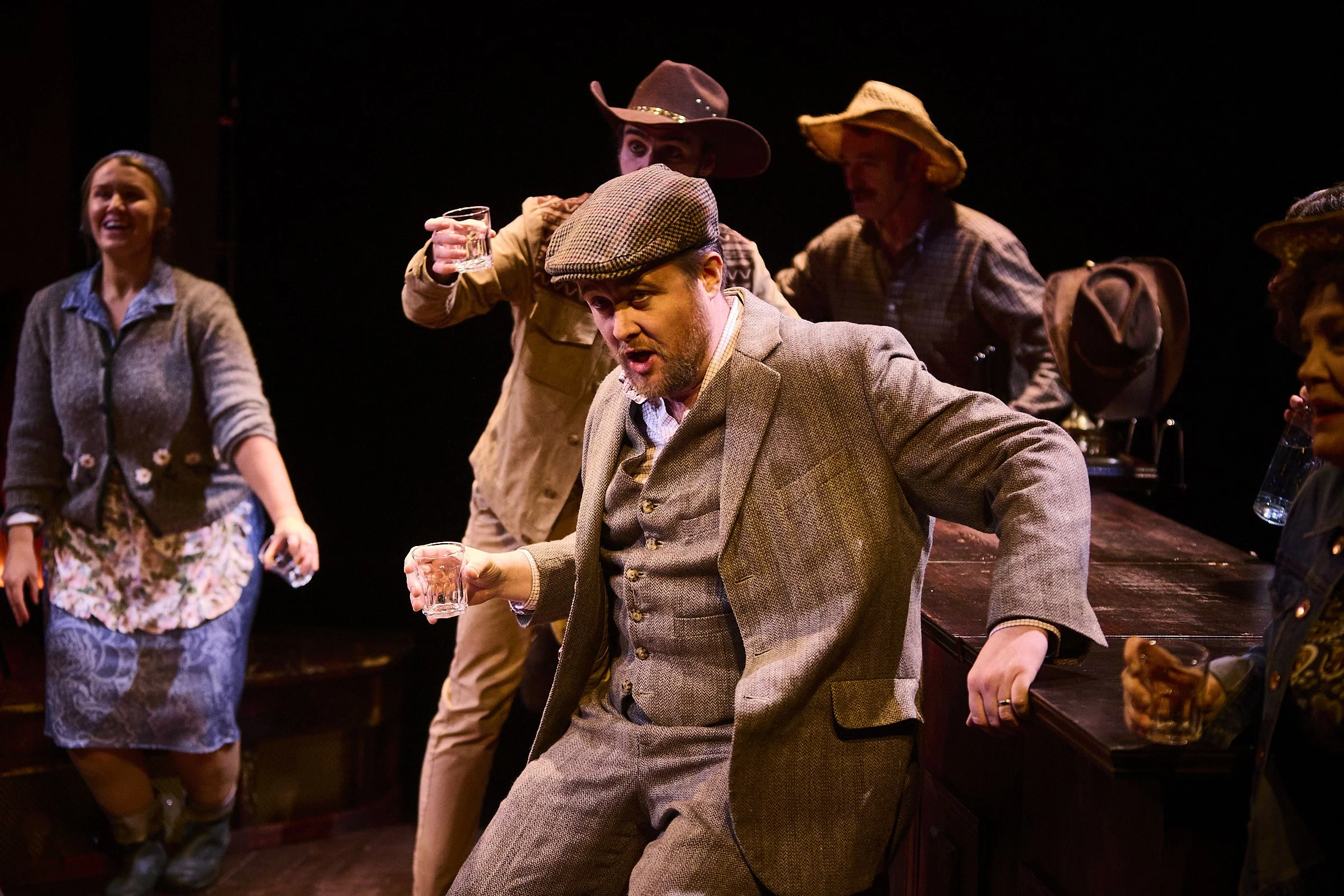 Bartered Bride 2025 Irish National Opera Copyright Pato Cassinoni(11).jpg