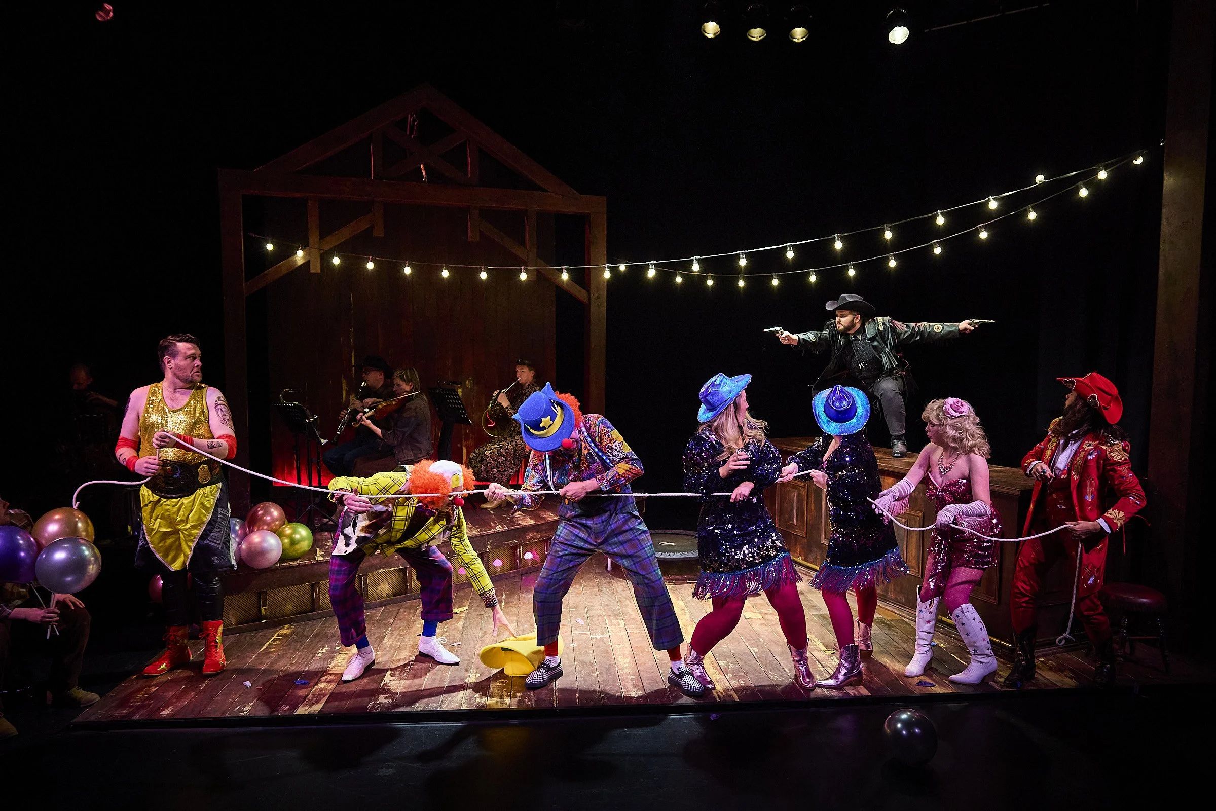 Bartered Bride 2025 Irish National Opera Copyright Pato Cassinoni(15).jpg