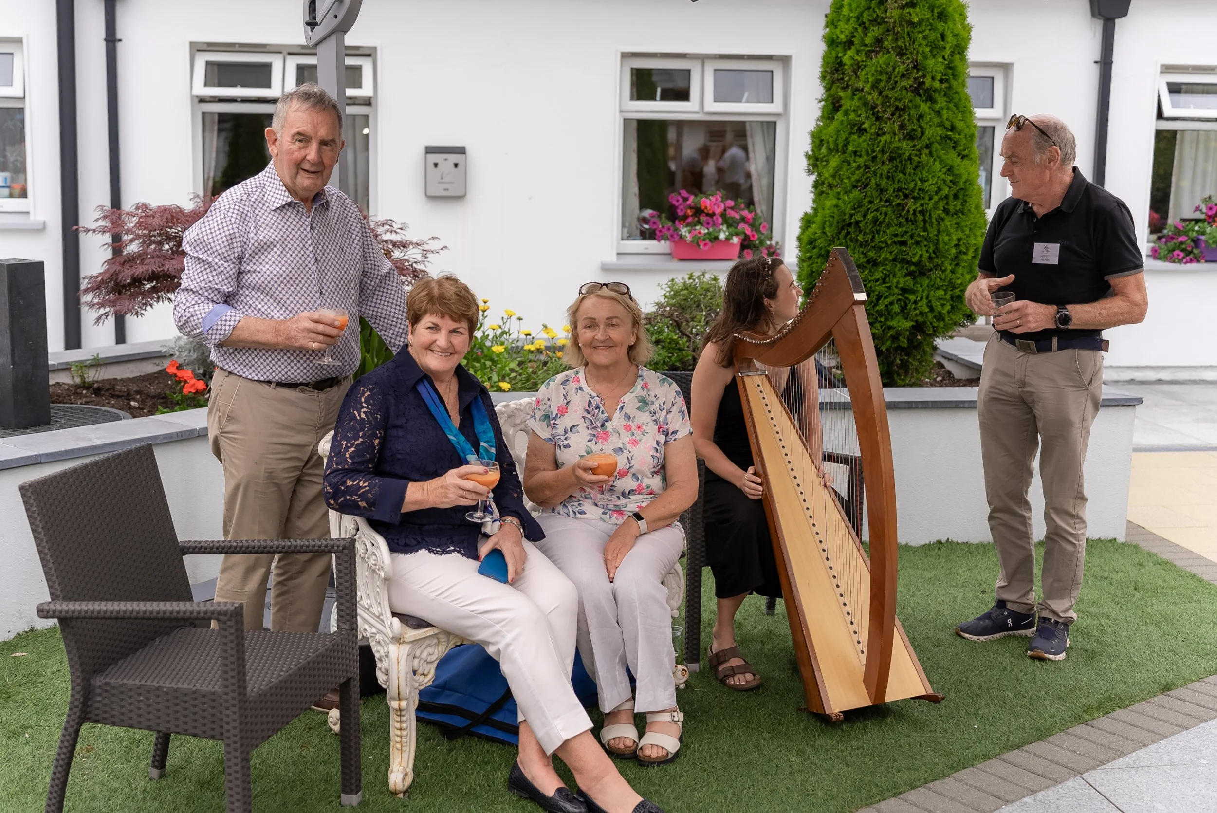Rosenalee harpist