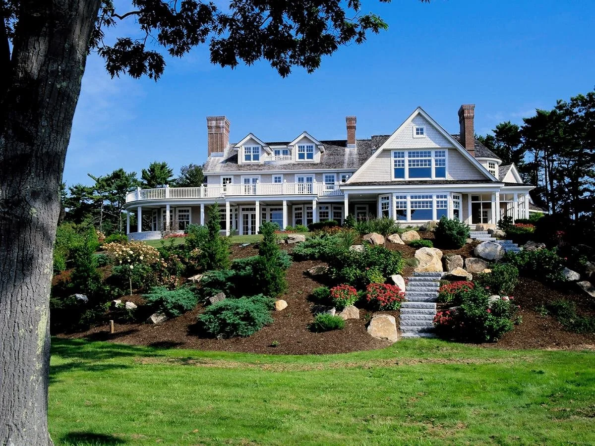 Custom Home Design for Challenging Lots: Turning Site Constraints into Design Opportunities