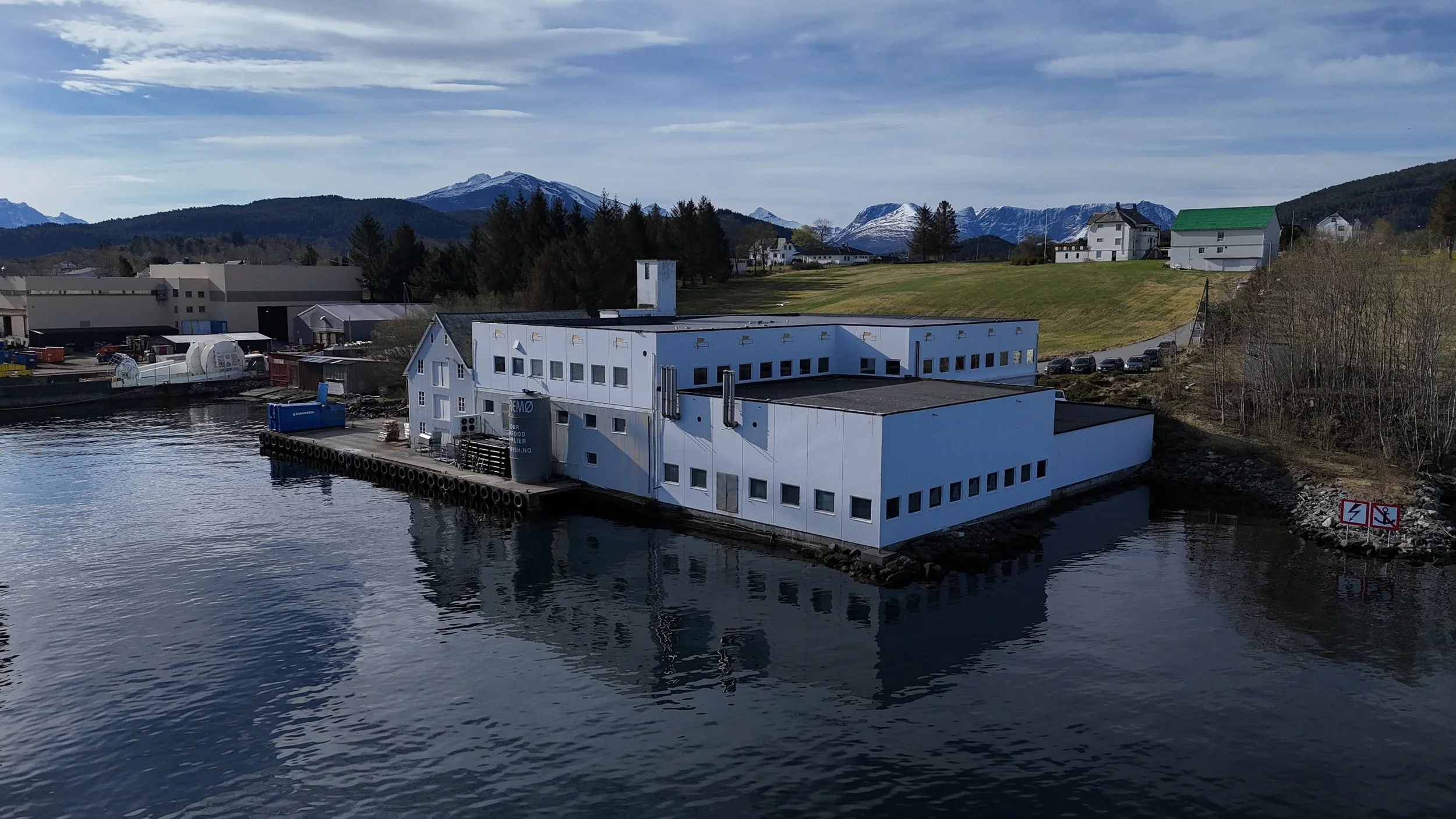 Our production factory is located by the fjords in Fiskerstranda, Langevaag. In Norway.