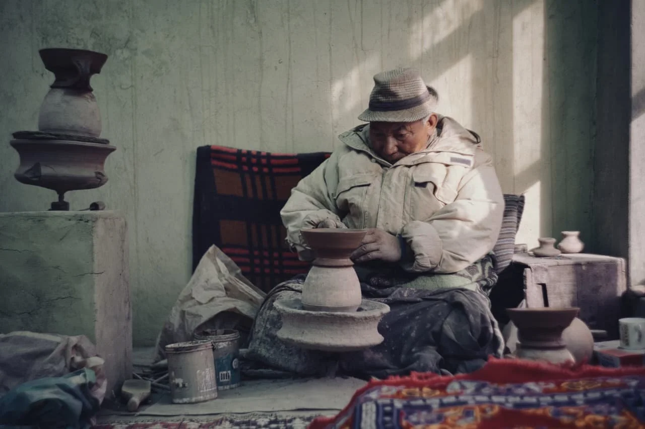 Likir Pottery abbale making a incense pot