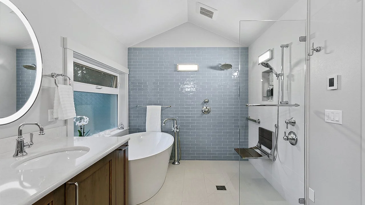 A Bathroom for Busy Lifestyles