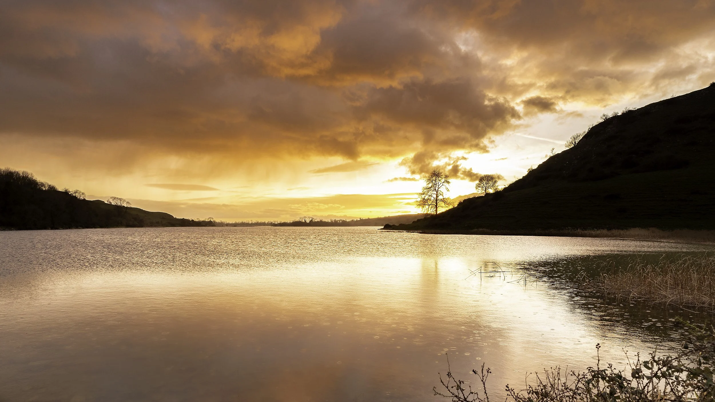 End OF Day - Lough Gur  

 
