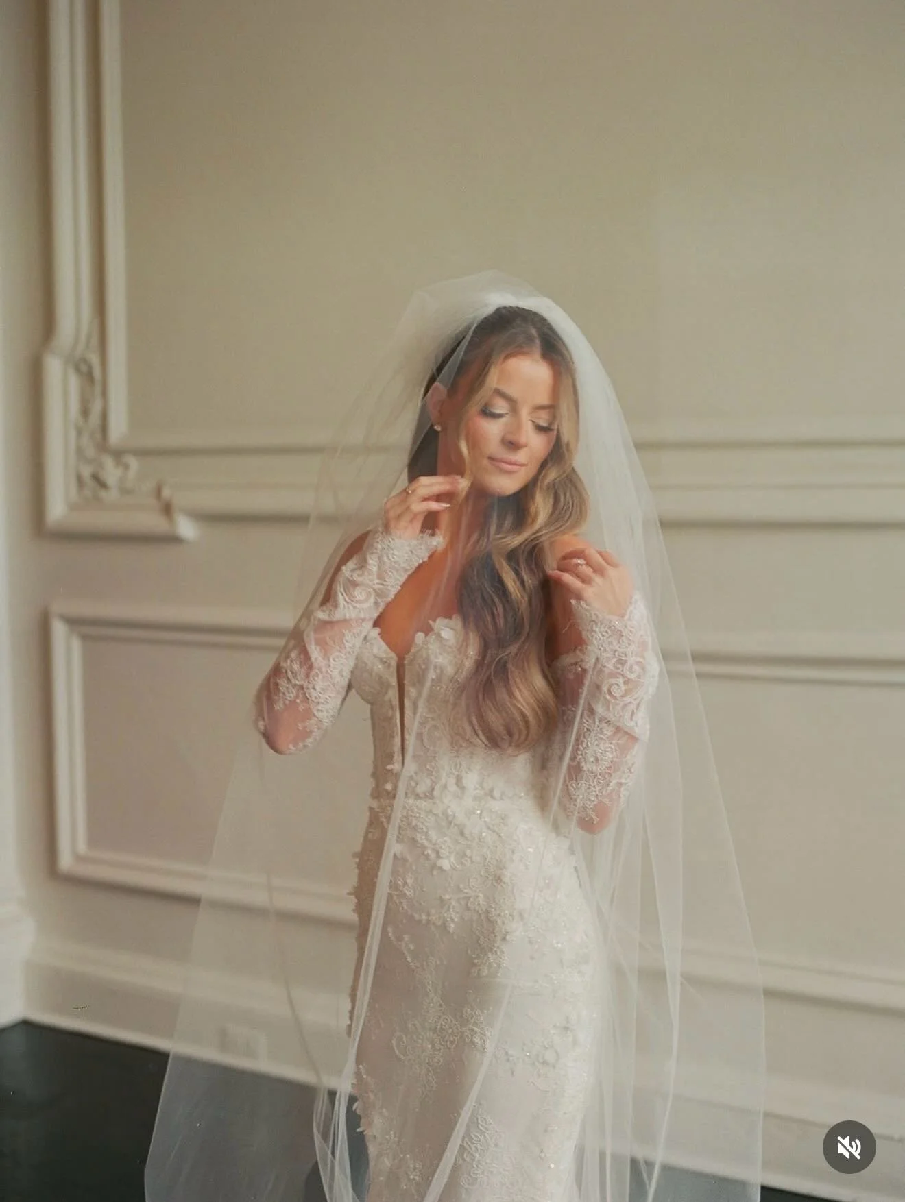 I really just feel so lucky to be a part of all of my brides special day 🥹😭🫶🏼🤍

Photography: @melissamacdonaldphoto
Video: @cosgrovefilms
Dress: @daydream_bridal
Dress Designer: @vierobridal
Bride Hair: @tlcbridal_ 
Bride Makeup: @artsi_artistry