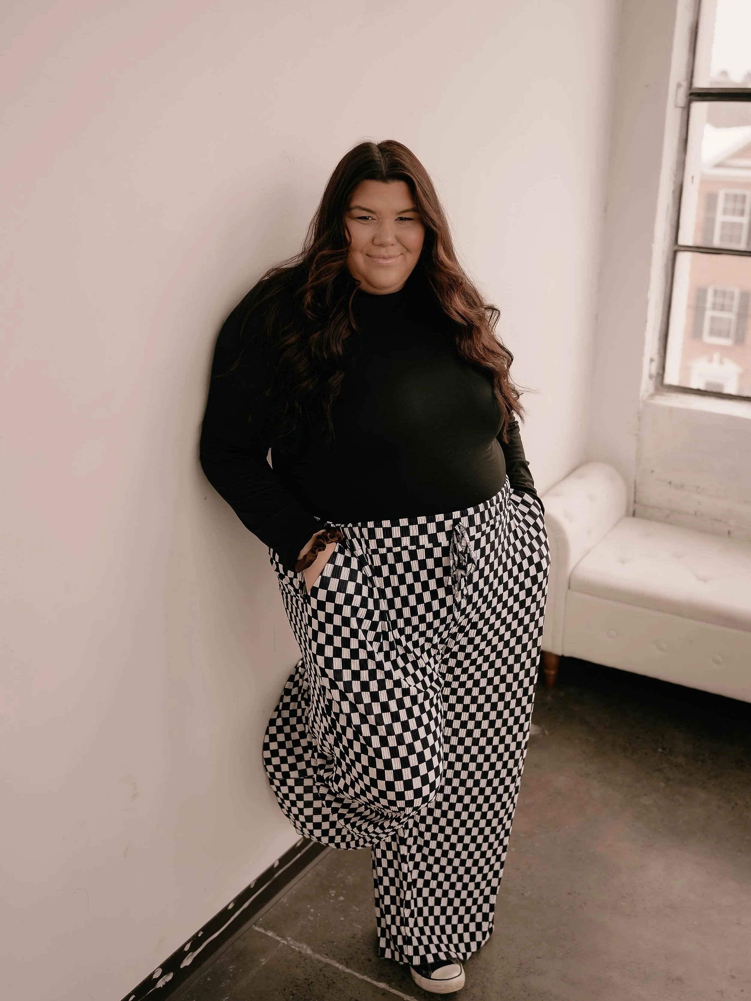 I wanted to give a re-introduction of myself. If you&rsquo;re new here I&rsquo;m Taylor. I&rsquo;ve been a bridal hairstylist for 8 years now. I started assisting for a company in 2018, and in 2020 I became a second stylist for @emboldenedhairartistr