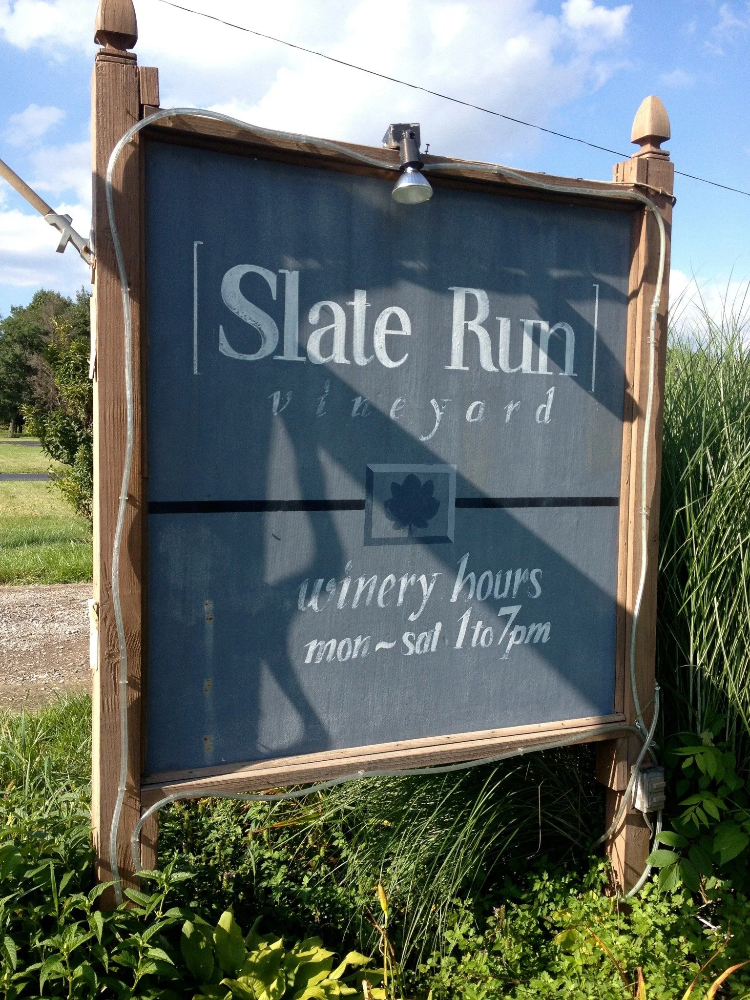 Wine &amp; countryside just a short drive away &ndash; check out Slate Run Winery perfect for an afternoon escape! 

#VineyardVibes #SipAndSmile #CanalWinchester