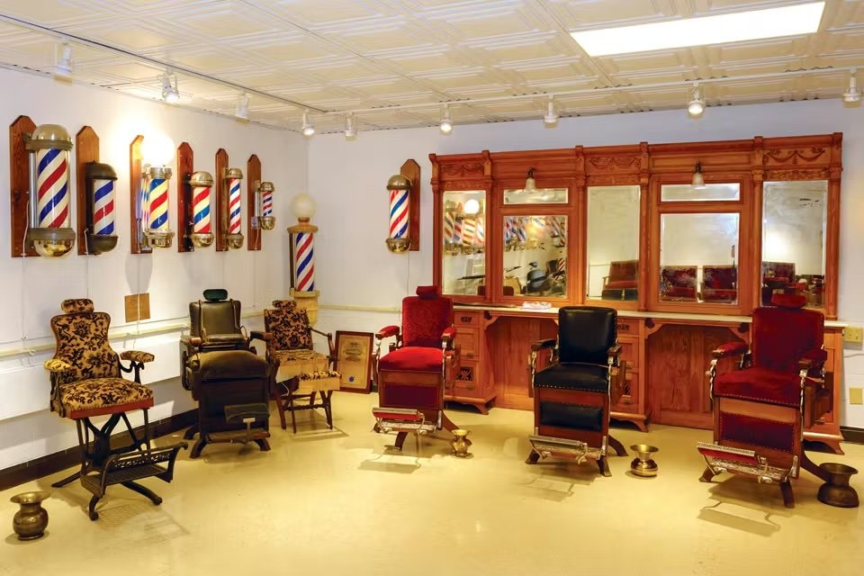 Discover a hidden gem nearby at the National Barber Museum and Hall of Fame! Only a 5-minute drive from Ecco! 

#EccoParkLiving #LocalCulture
