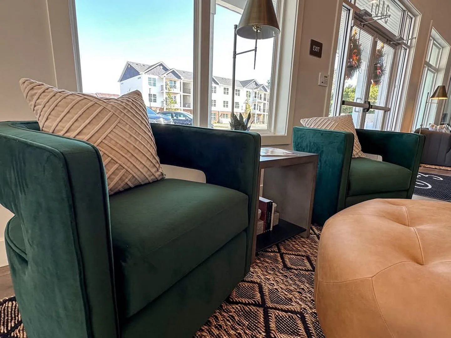 Take a seat, unwind, and make yourself at home! 🍂
.
.
.
#canalwinchester #canalwinchesteroh #canalwinchesterohio #cwliving
#apartmentliving #forrent #multifamily #multifamilyliving #luxuryapartment #eccopark #eccoparkapartments #eccoparkliving