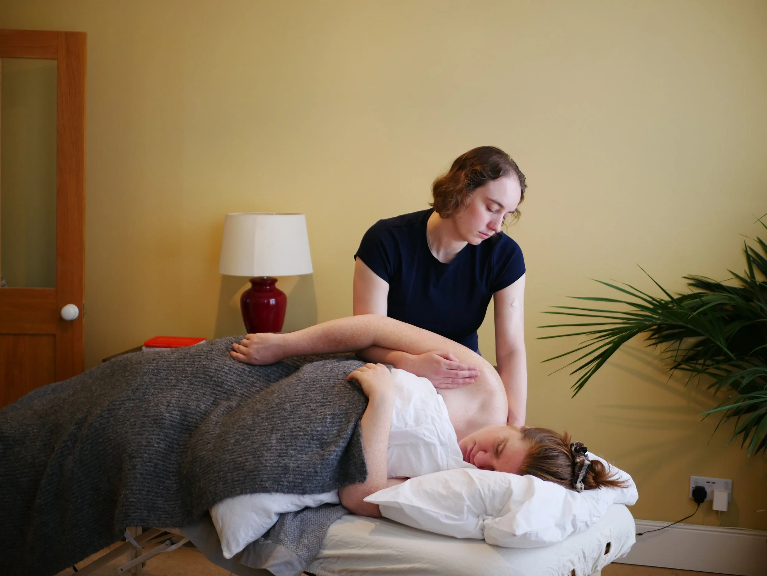 Pregnancy massage and reflexology in London supporting relaxation and wellbeing