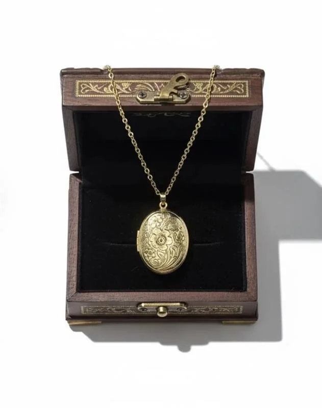 Oval Locket Necklace, Floral Stainless Steel, keepsake locket