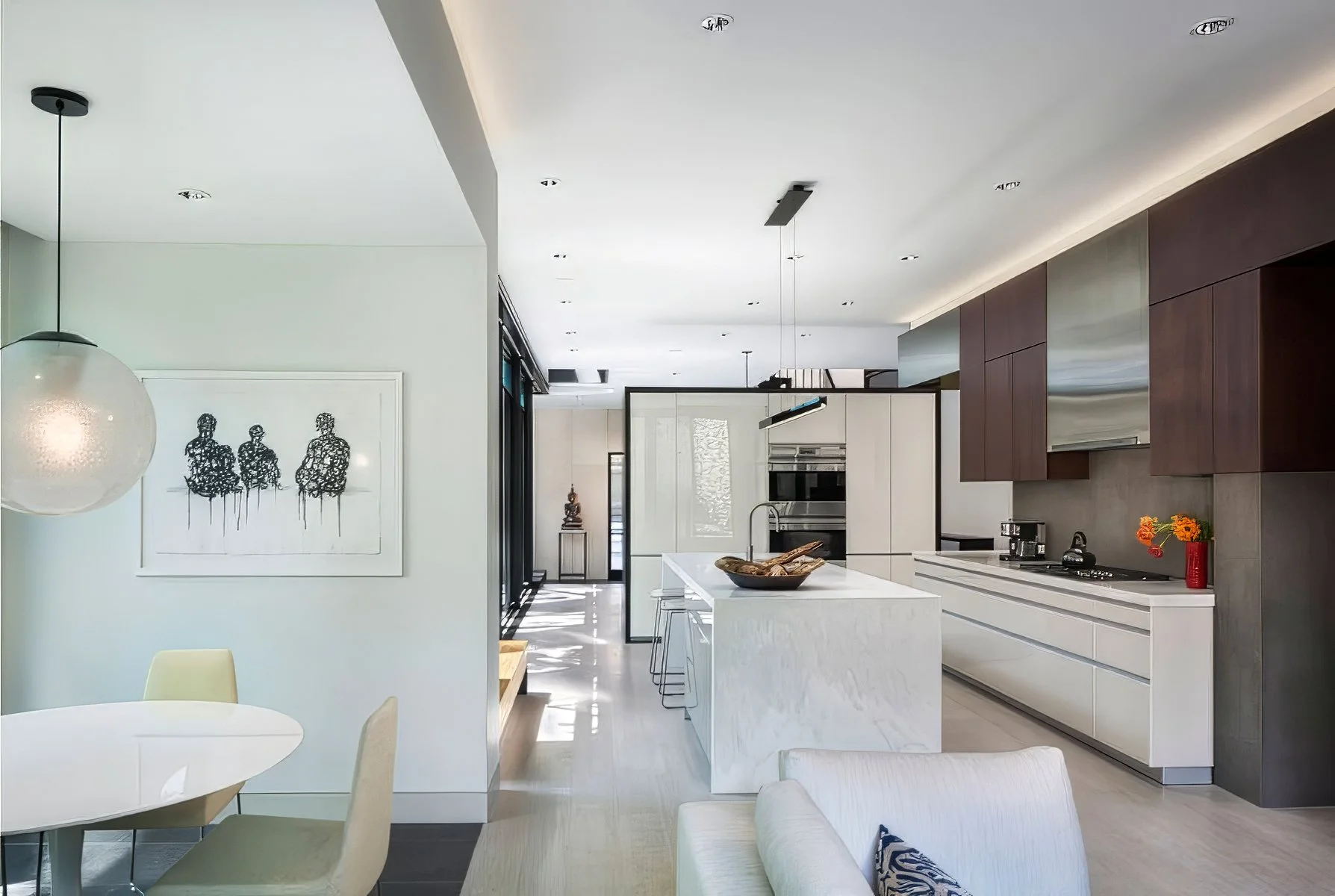 LincolnParkHome_01_upscale.jpg
