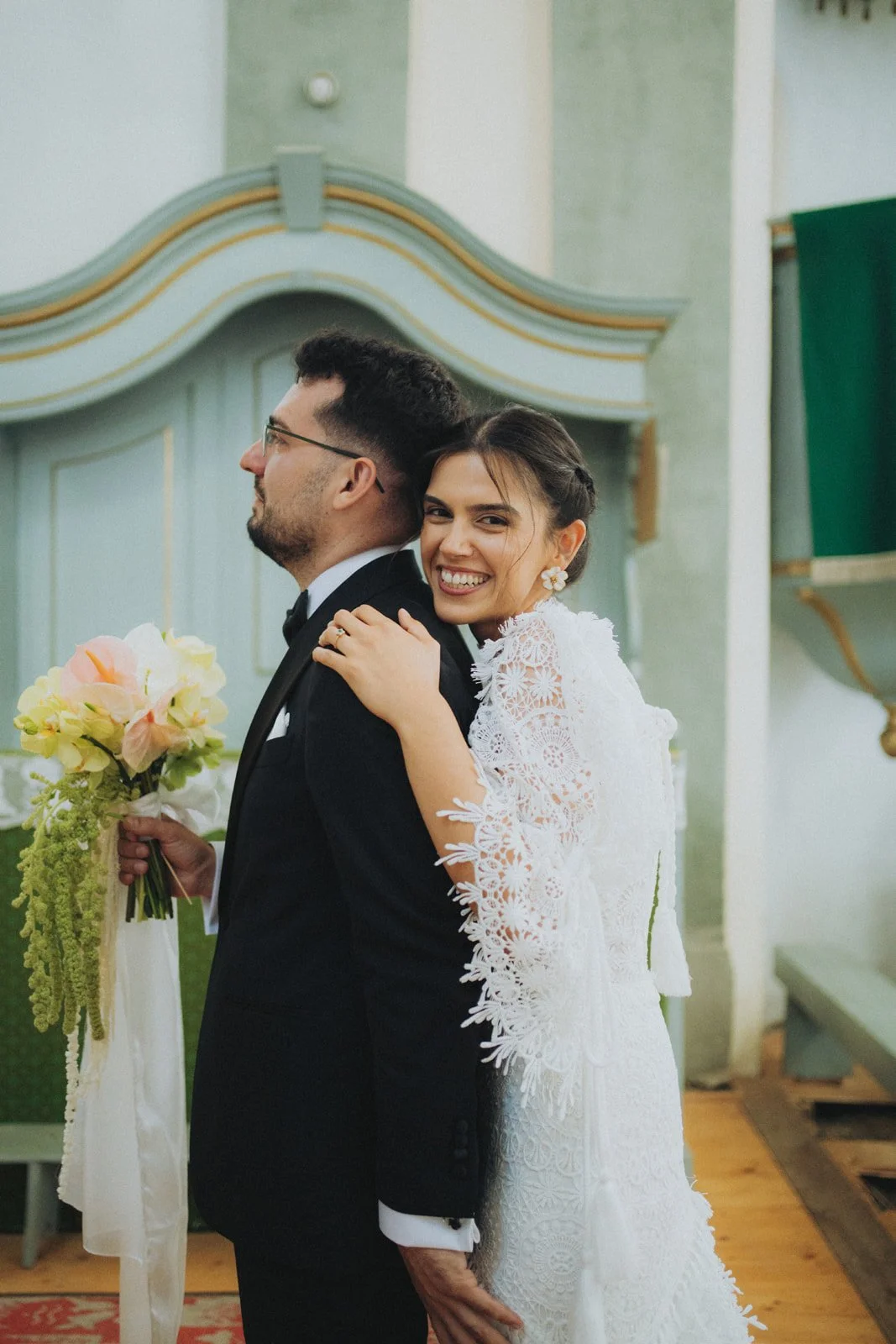 Emotional storytelling / candid moments