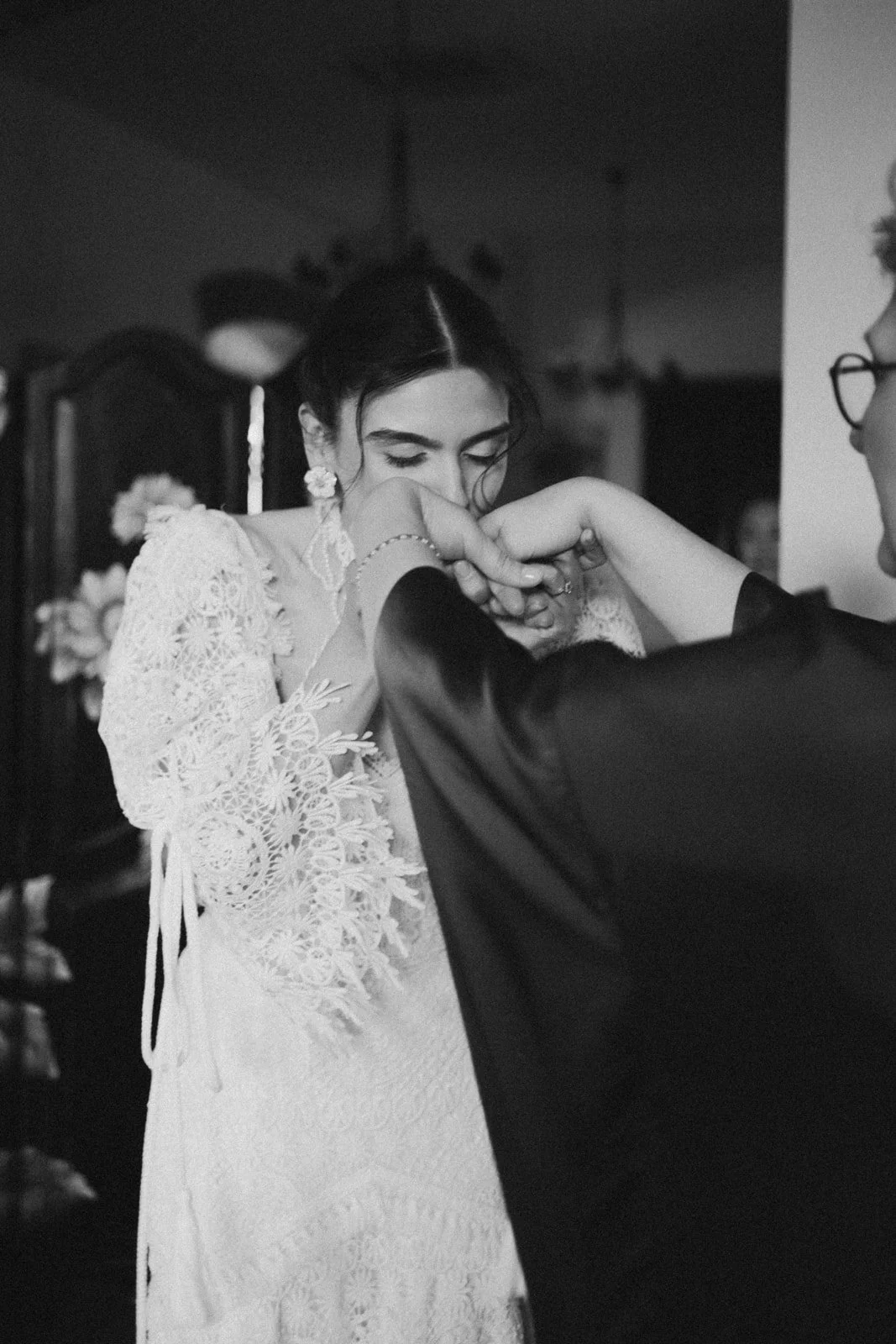 Emotional storytelling / candid moments